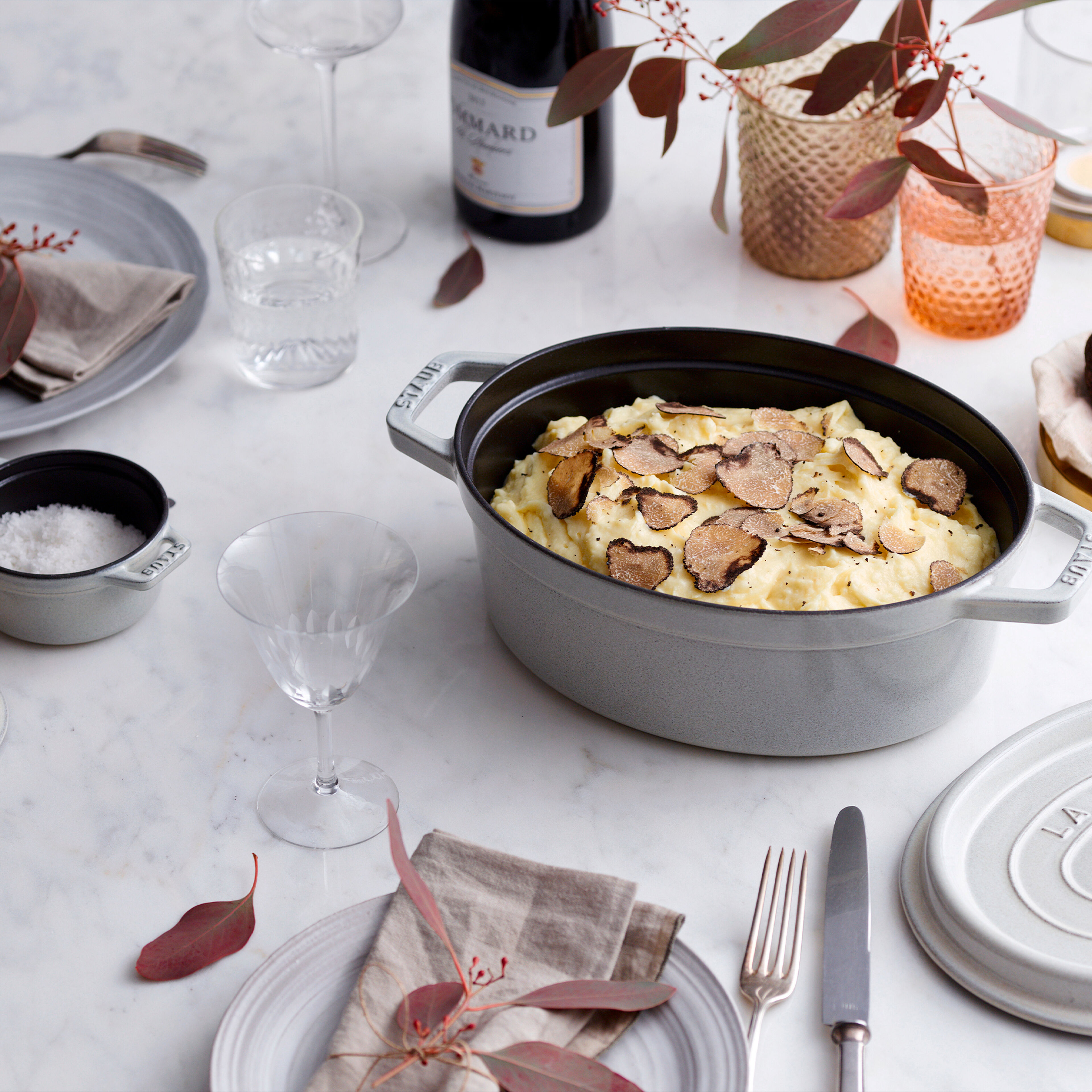 La Cocotte oval gjutjärnsgryta 33 cm / 6,7 liter, white truffle