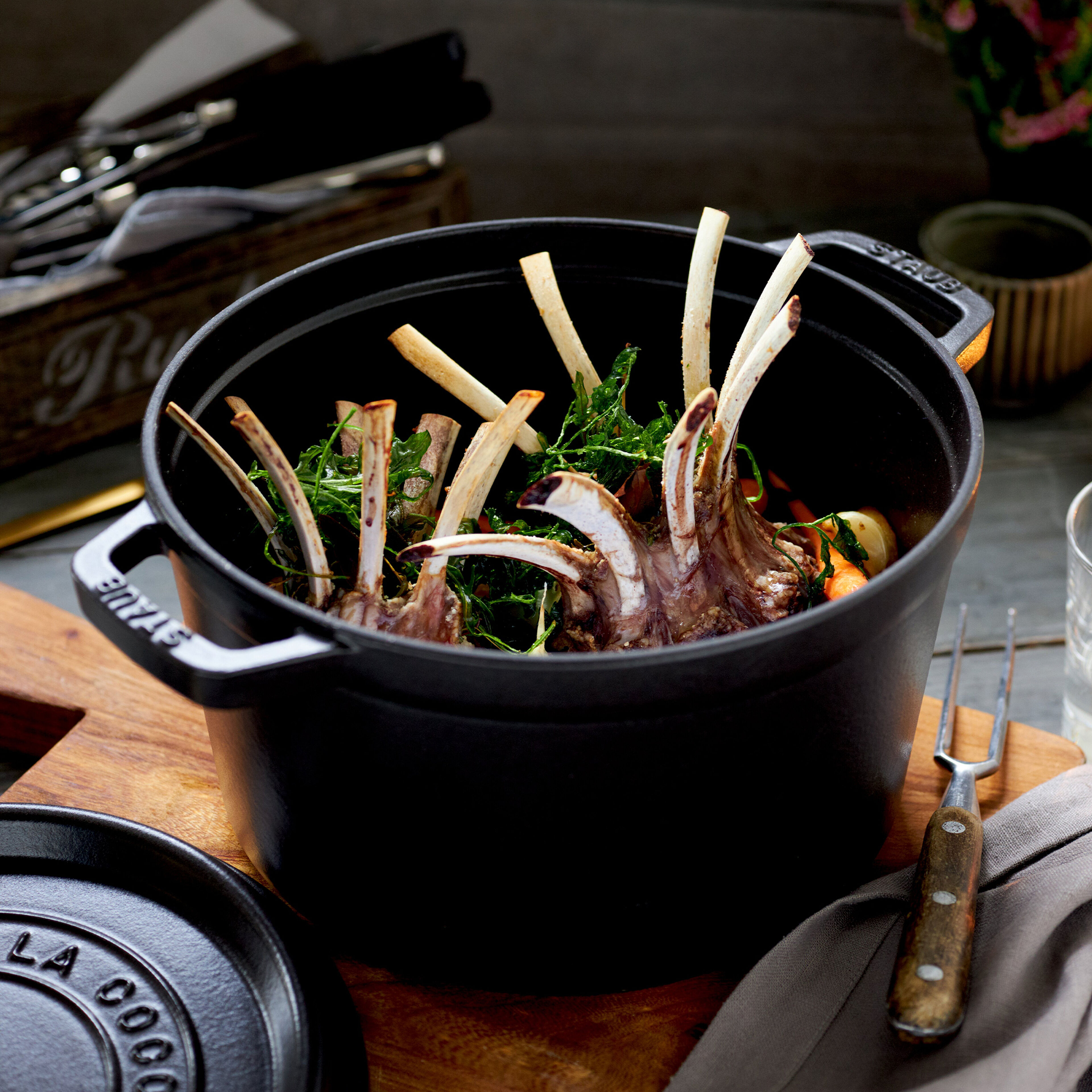 La Cocotte dyp støpejernsgryte 24 cm, svart