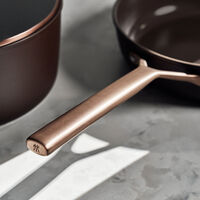 Milano traktørpande med glaslåg 28 cm, brun