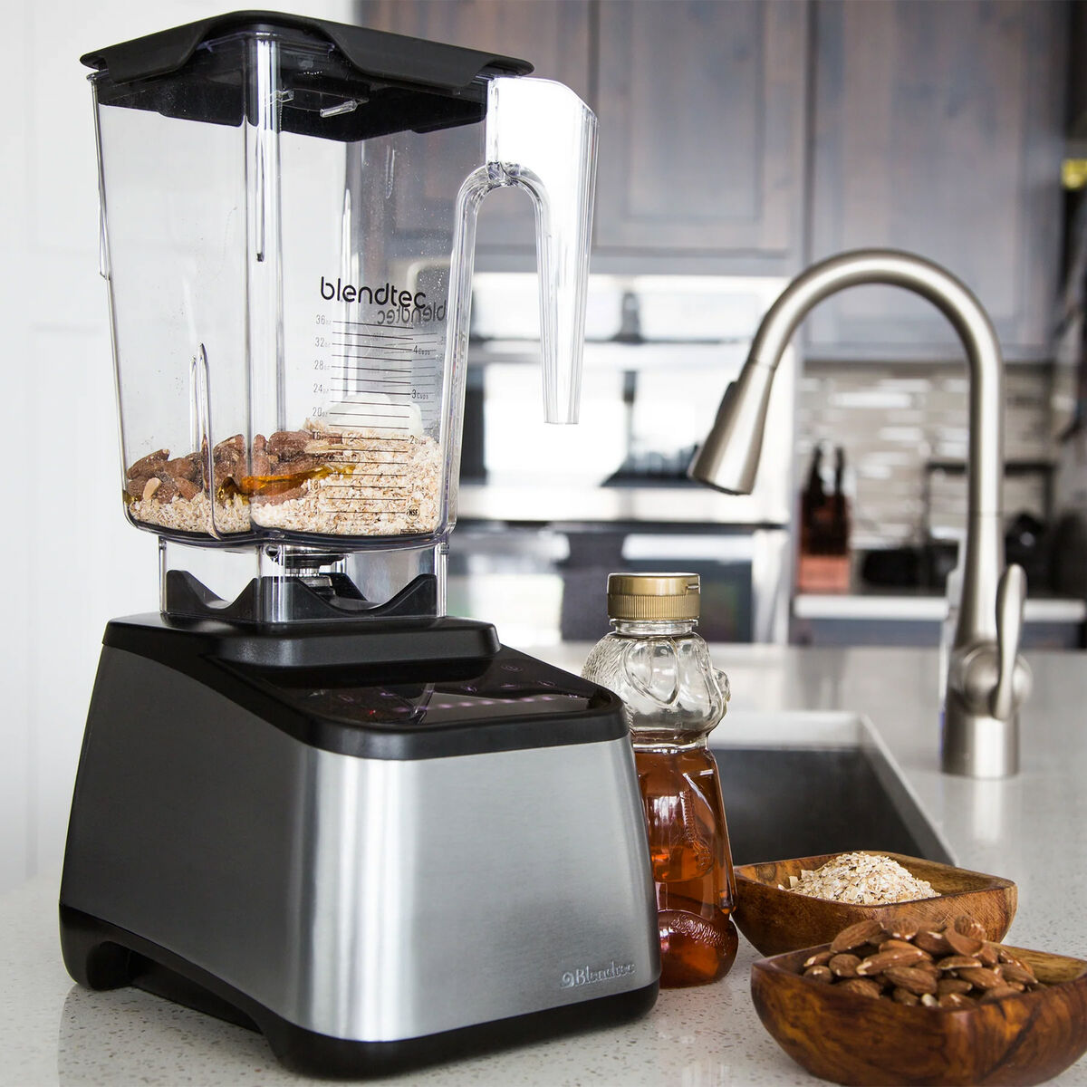 Blendtec Designer 650 blender, børstet stål