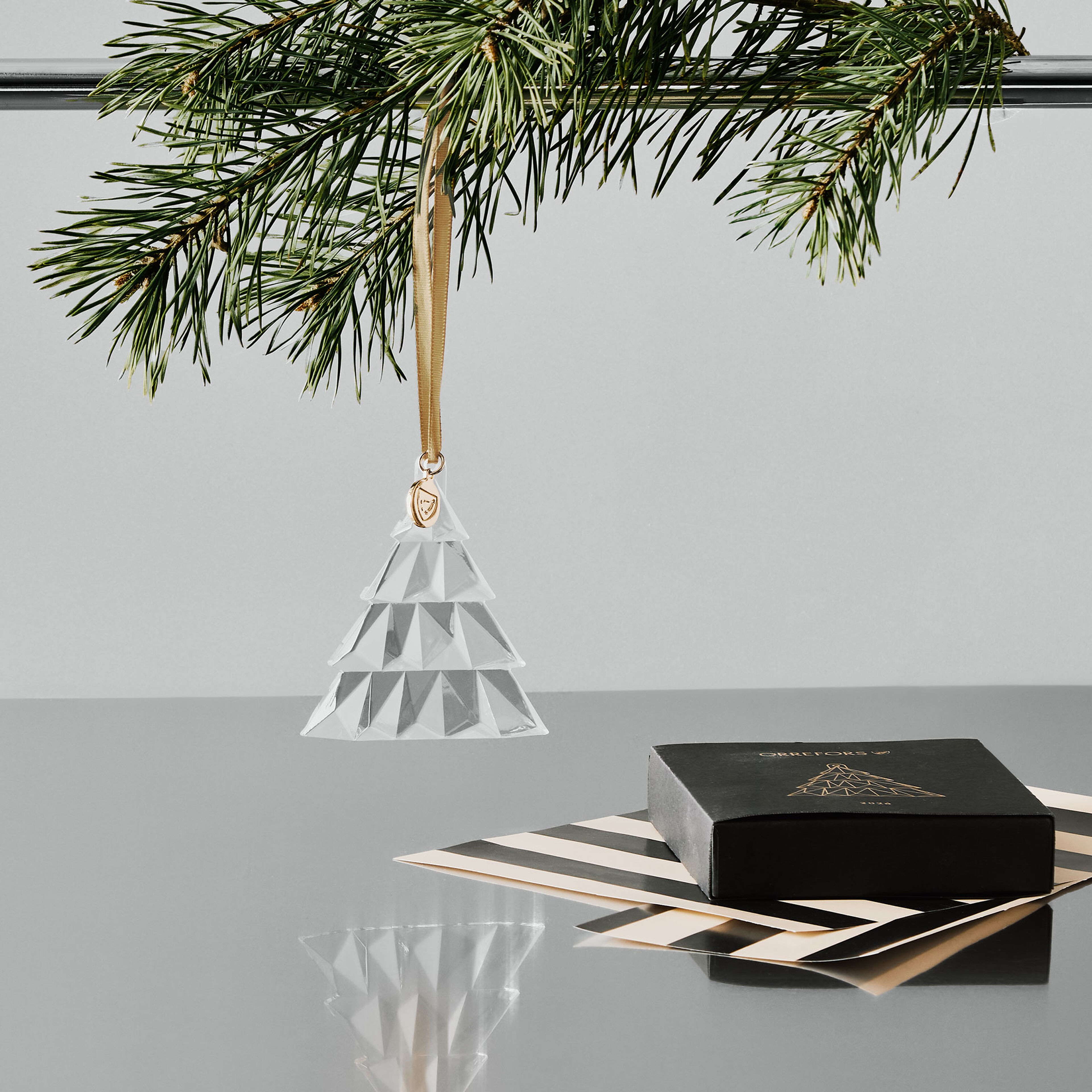 Annual Ornament 2026 gran, klar