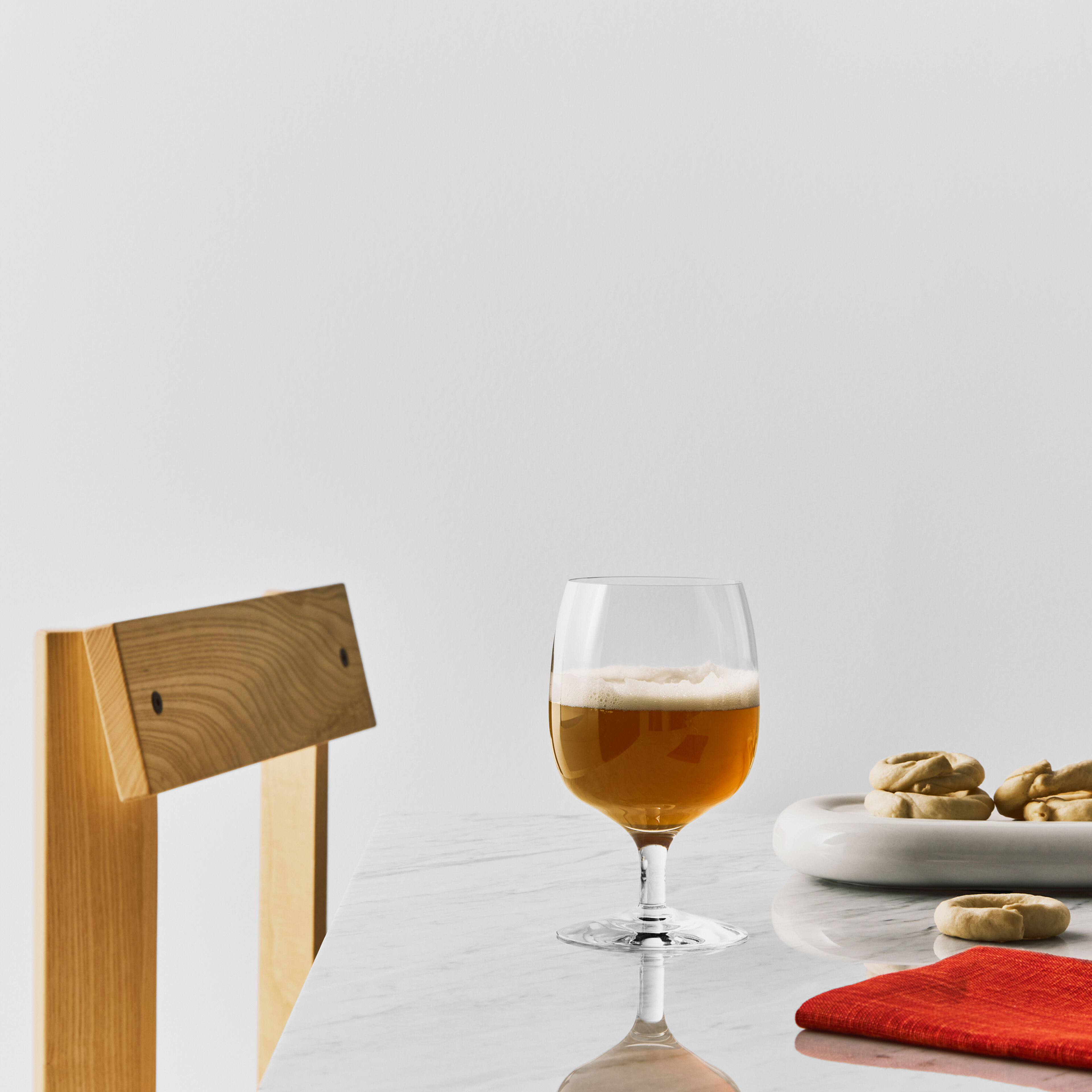 Nutid ölglas på fot 48 cl, 4-pack