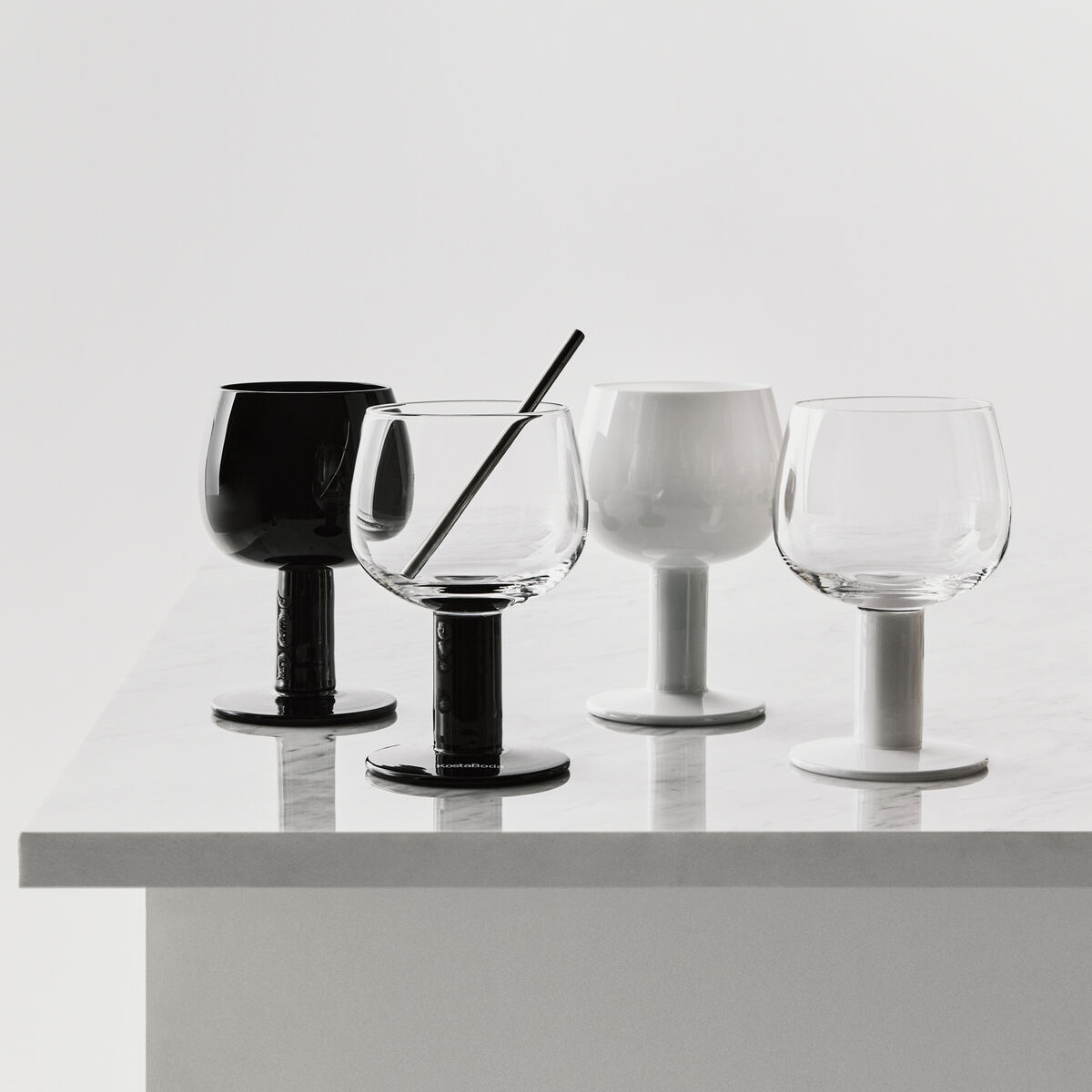 Fars Glas vinglas 40 cl 4-pack, vit/svart