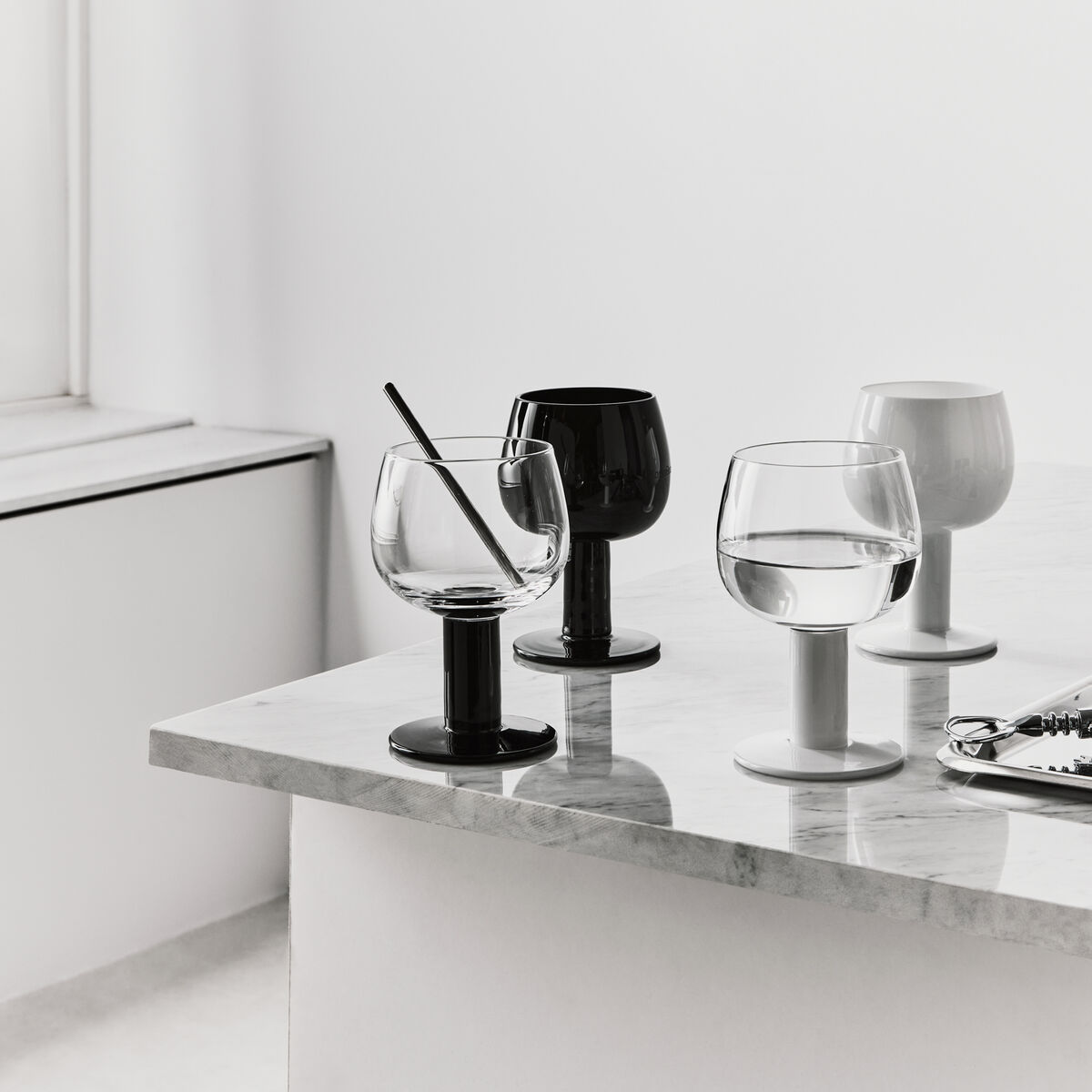 Fars Glas vinglas 40 cl 4-pack, vit/svart