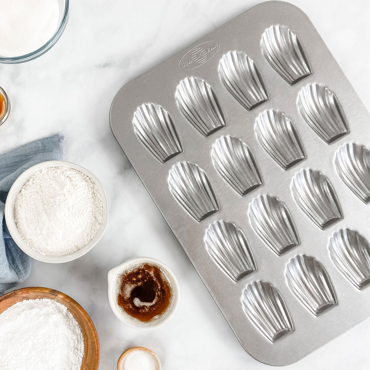 Bakform madeleinekakor 16 st, aluminiserat stål
