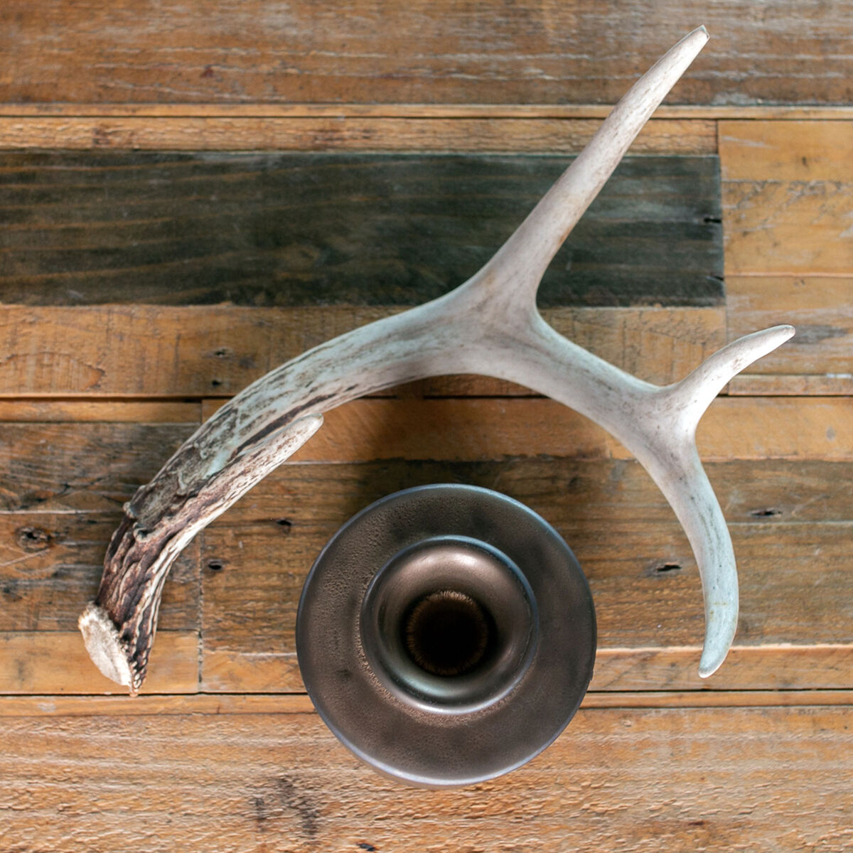 Reactive Glaze smörklocka, matte bronze