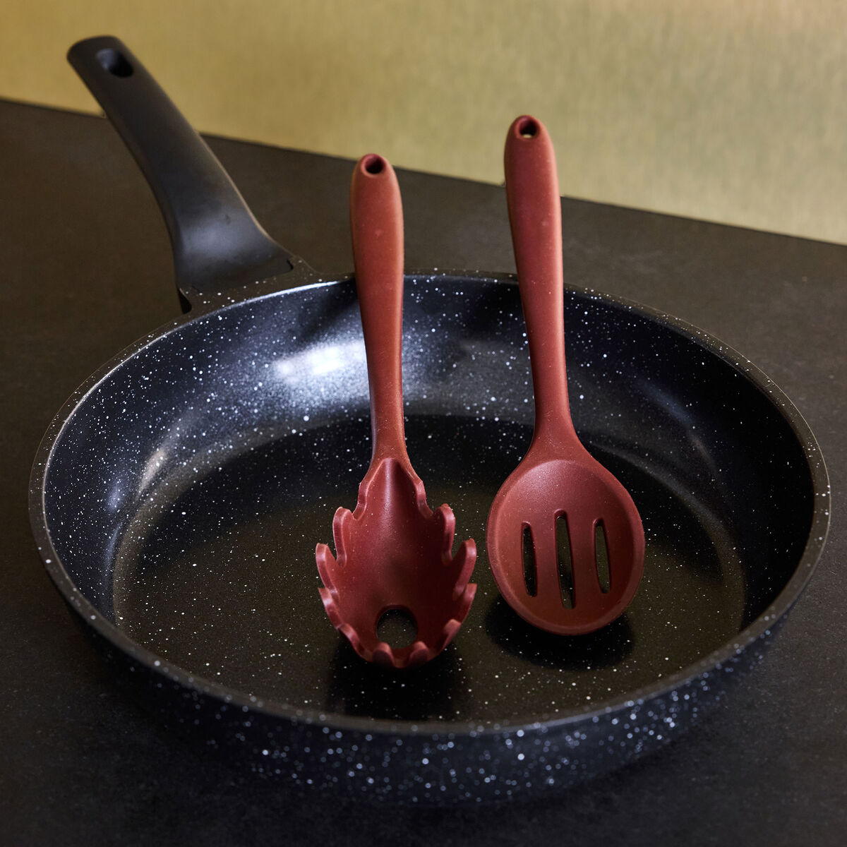 Isak stekpanna 28 cm, svart