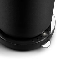 Vedenkeitin 1,2 litraa, musta