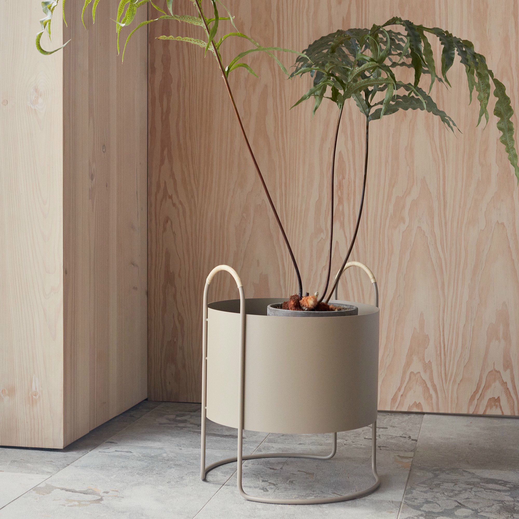 Alternativ bild 1 för OYOY Maki Plant Box Low blomlåda, clay