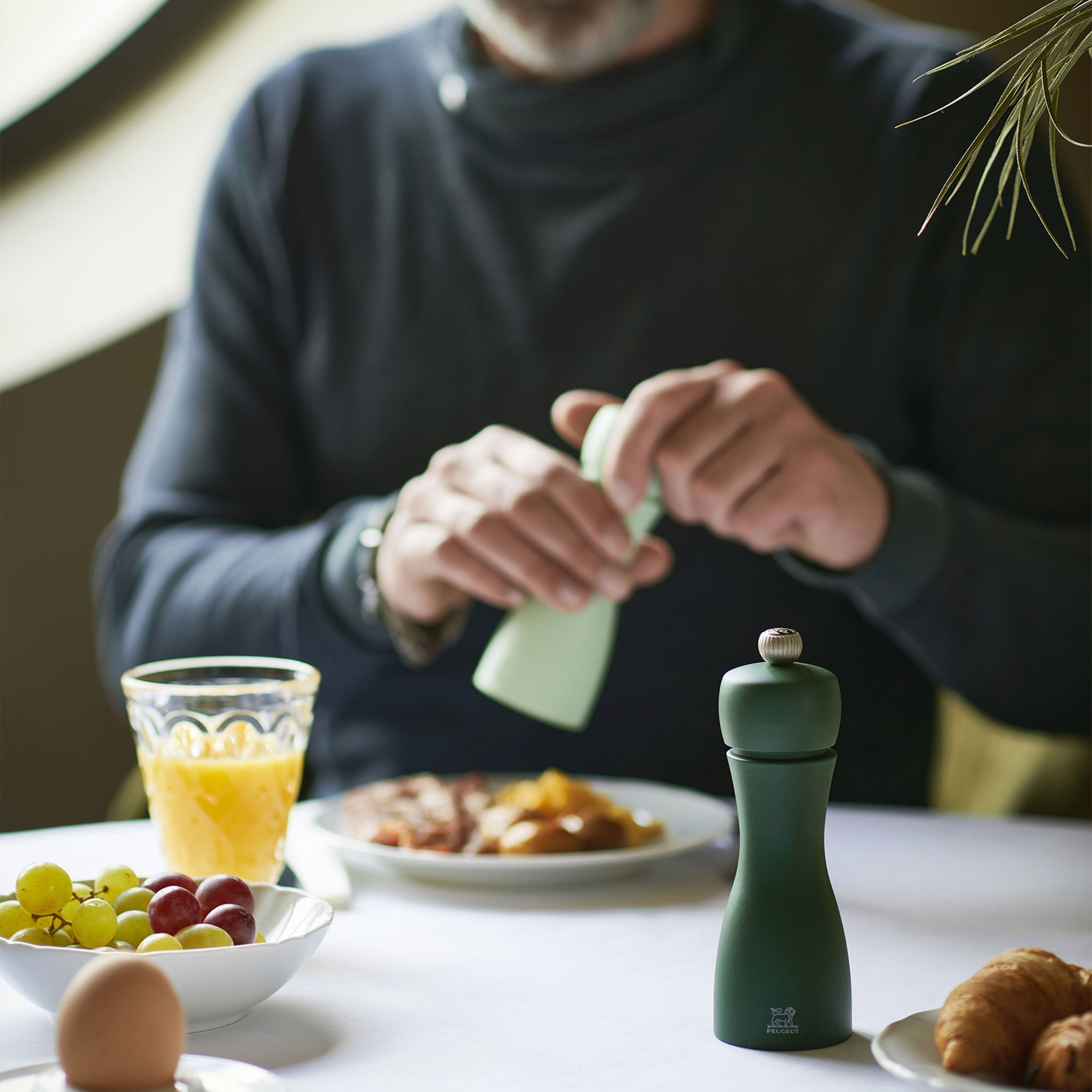 peugeot-tahiti-salt-och-pebersaet-18-cm-moss-mint-2-42950-60059-8