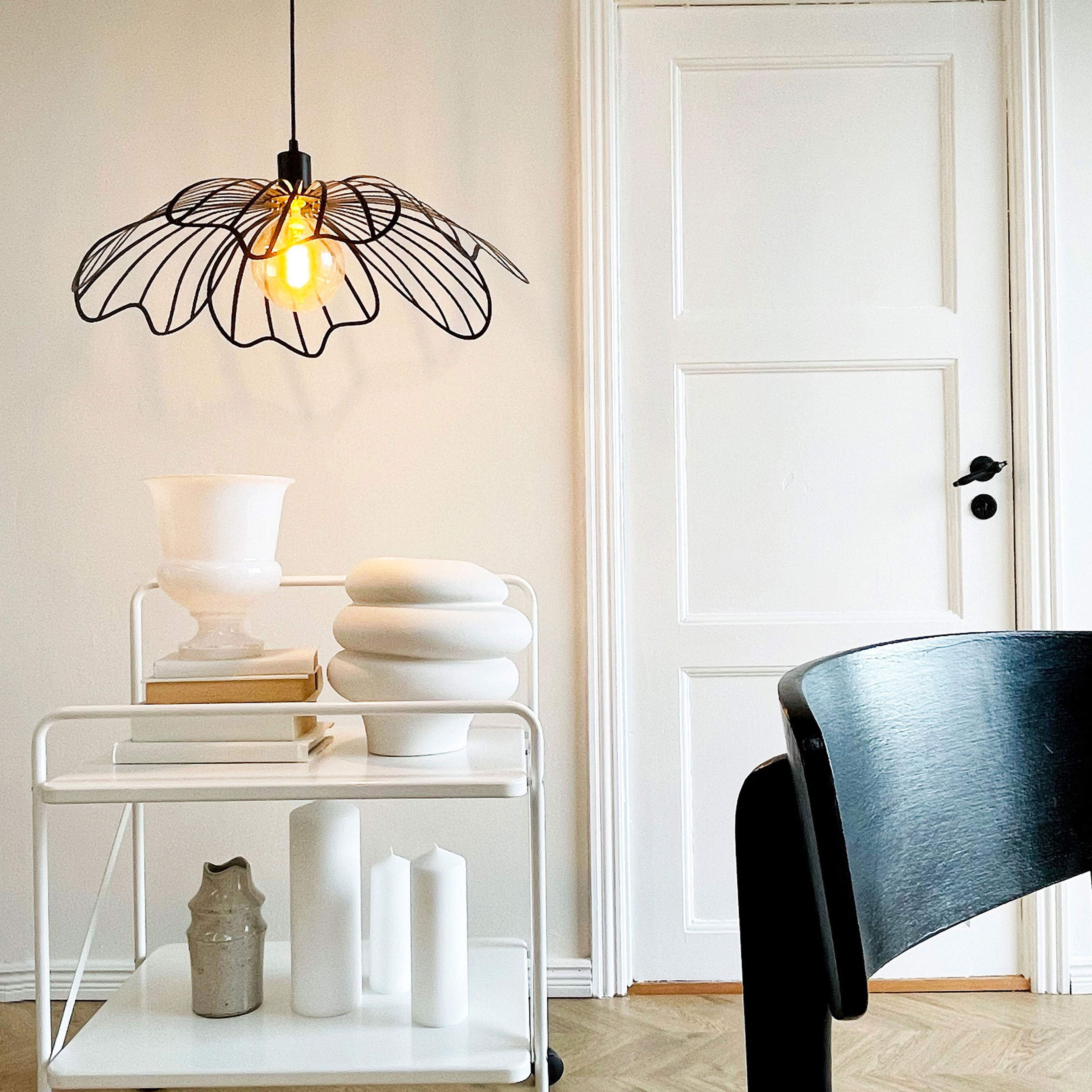 Blumen pendellampe, matt svart