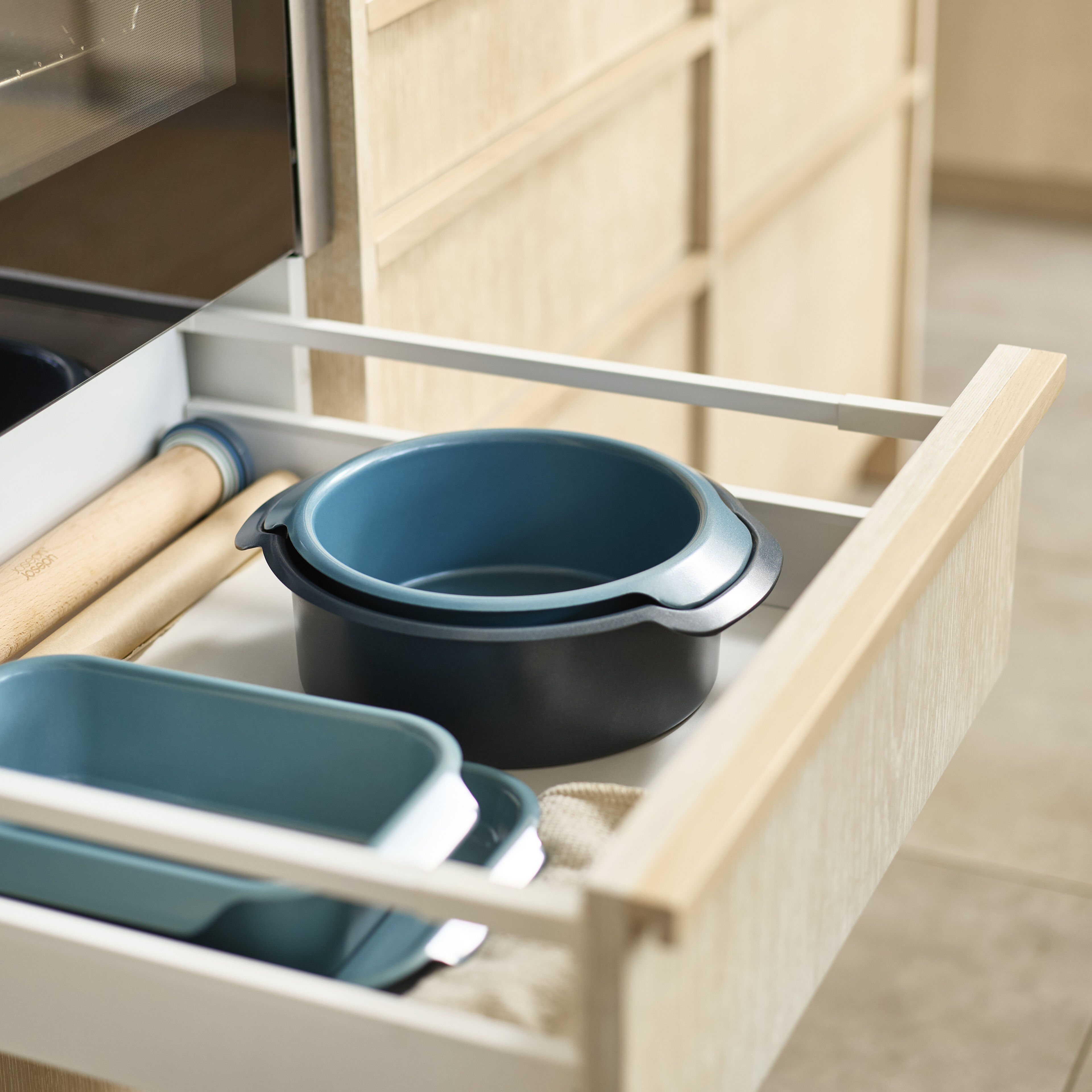 Joseph Joseph Nest Bake pyöreä kakkuvuoka, 20 cm