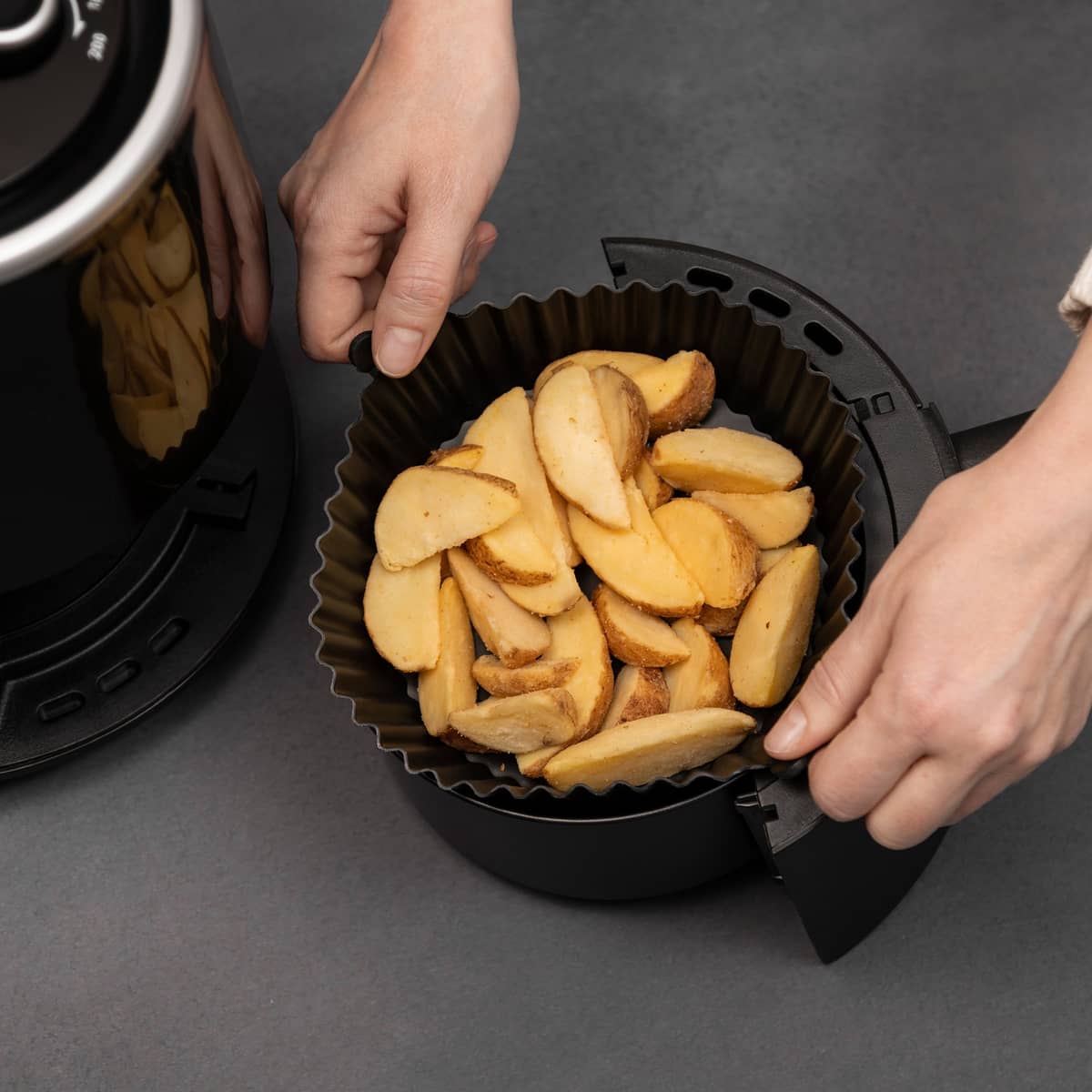 Silikoneform til airfryer 18,5x14,5 cm, sort