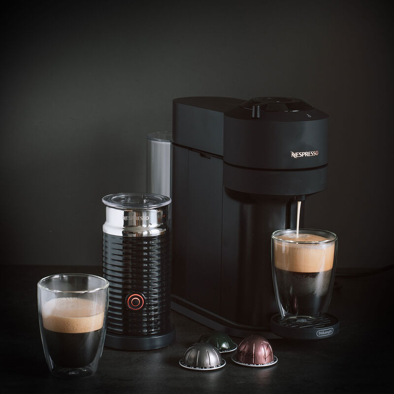 Vertuo Next Value Pack kaffemaskin och mjölkskummare, svart