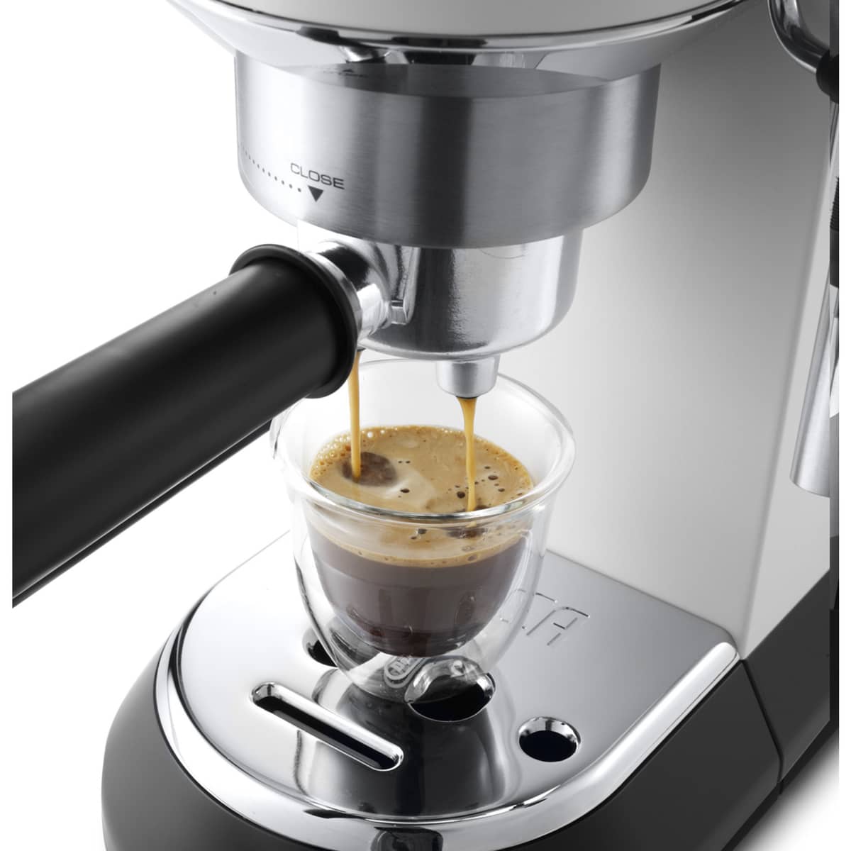 EC685.W Espressomaskin Vit