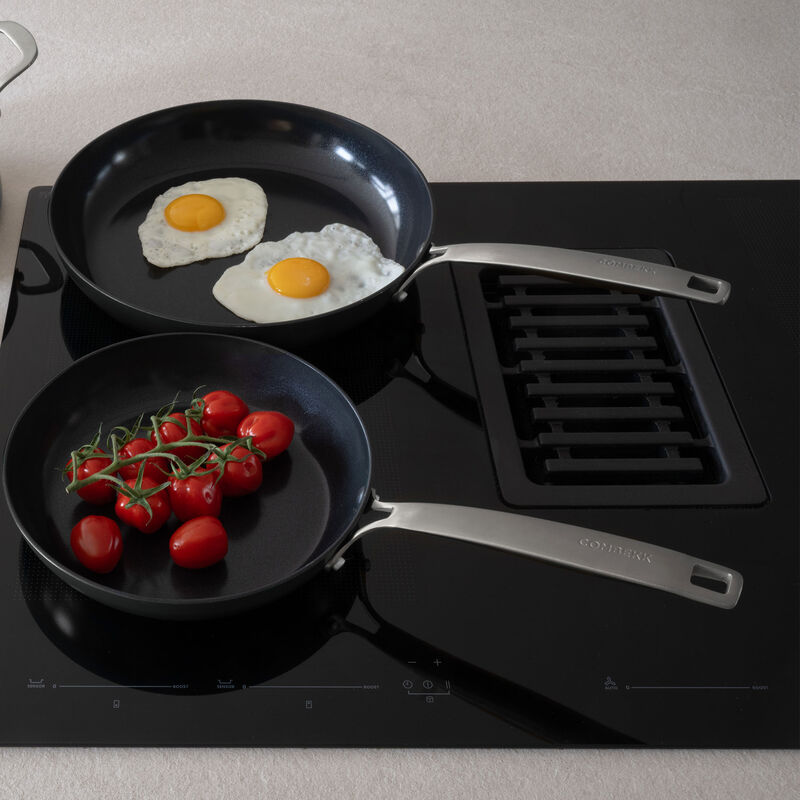 Paistinpannu teräskahvalla 24 cm, musta