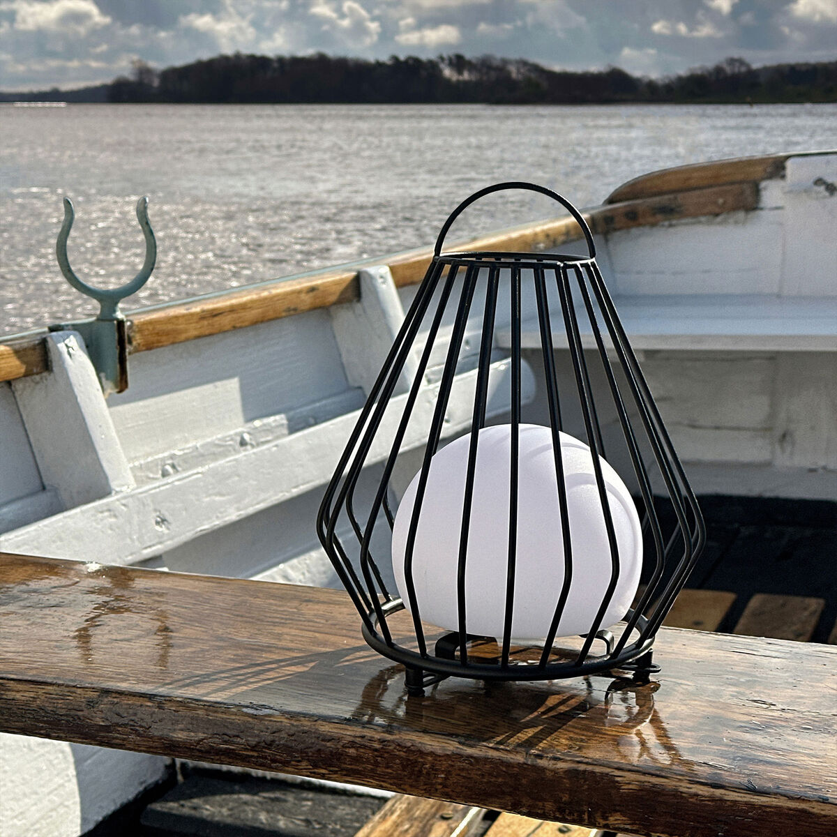 Dyberg Larsen Evesham utomhuslykta i svart, small