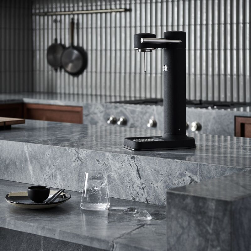 Carbonater Kullsyremaskin, svart