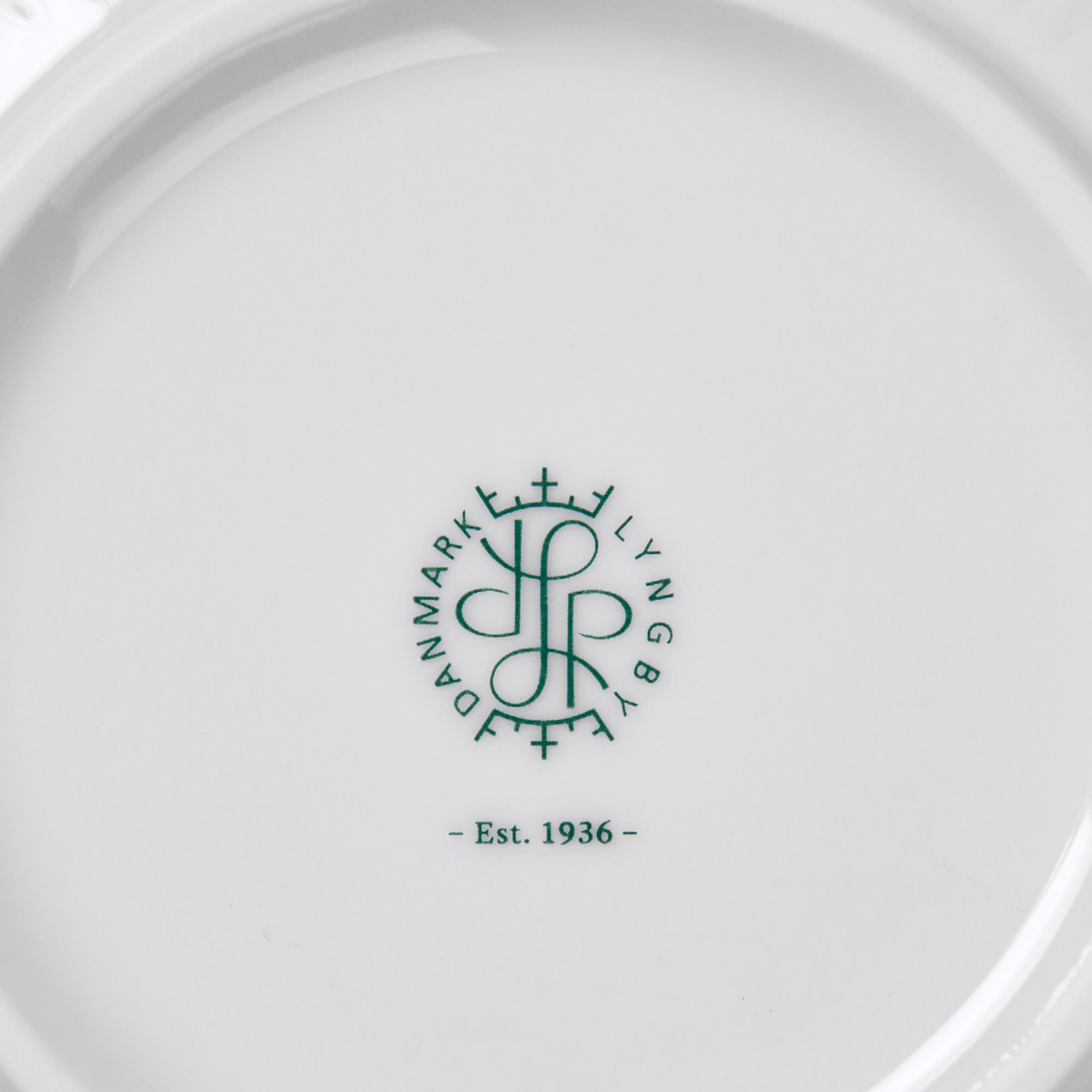 lyngby-porcelaen-rhombe-skaal-oe15-5-cm-hvid-201227-56280-4