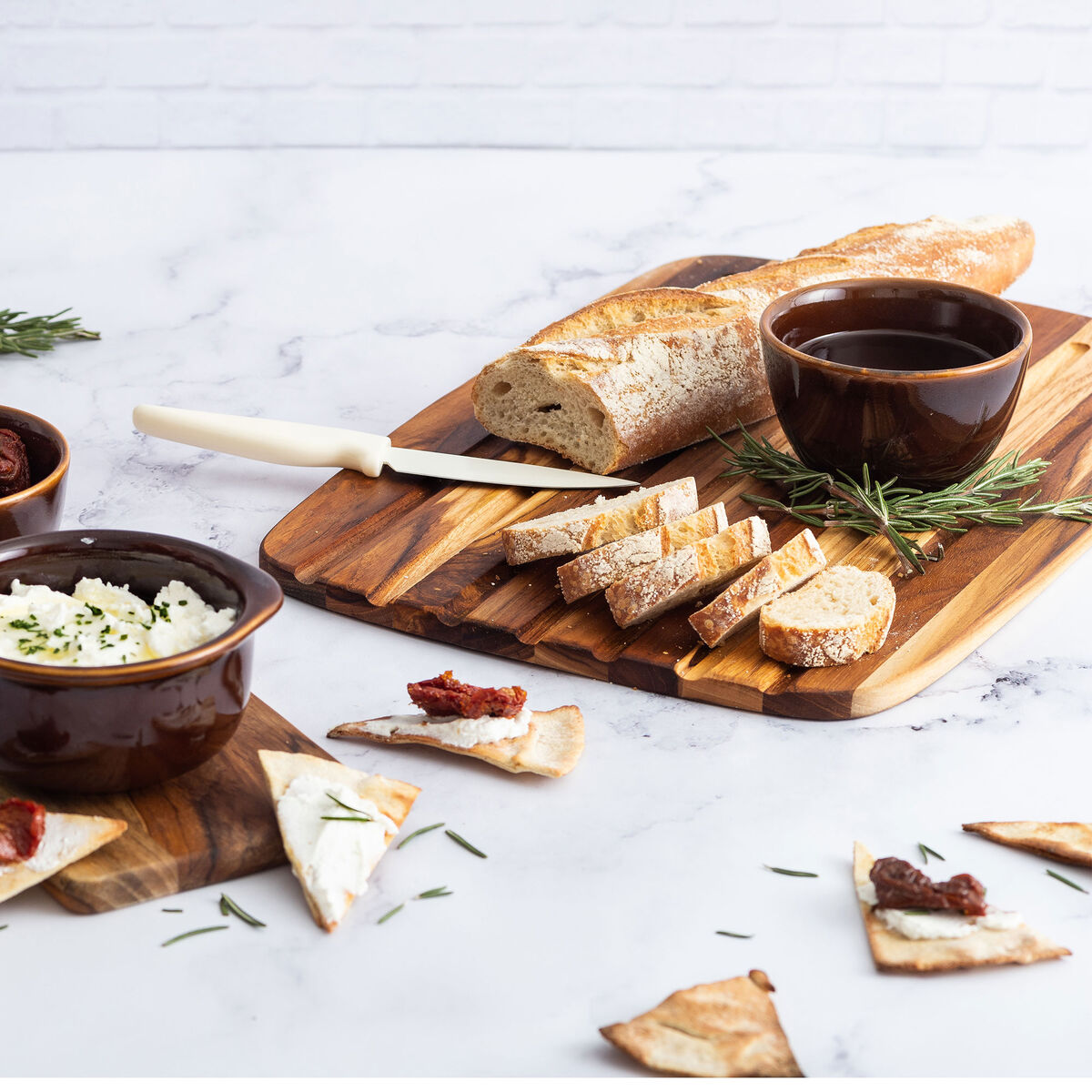 Essential Leikkuulauta leivälle 409