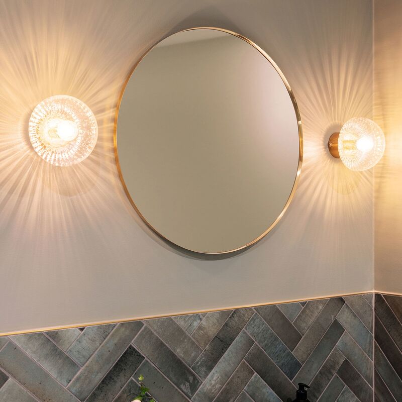 Fungo 16 væglampe, klar/messing