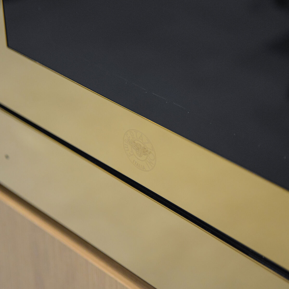 FMOD6117CTG3 Modern dampovn med pyrolyse 80 liter, gull