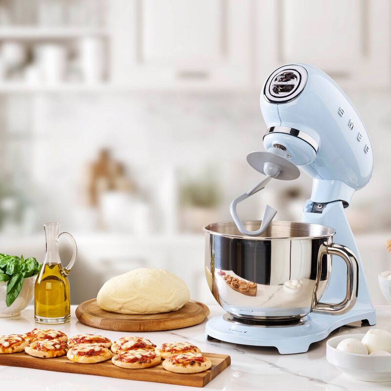 SMF03PBEU Køkkenmaskine 4,8 liter Full farge Pastellblå