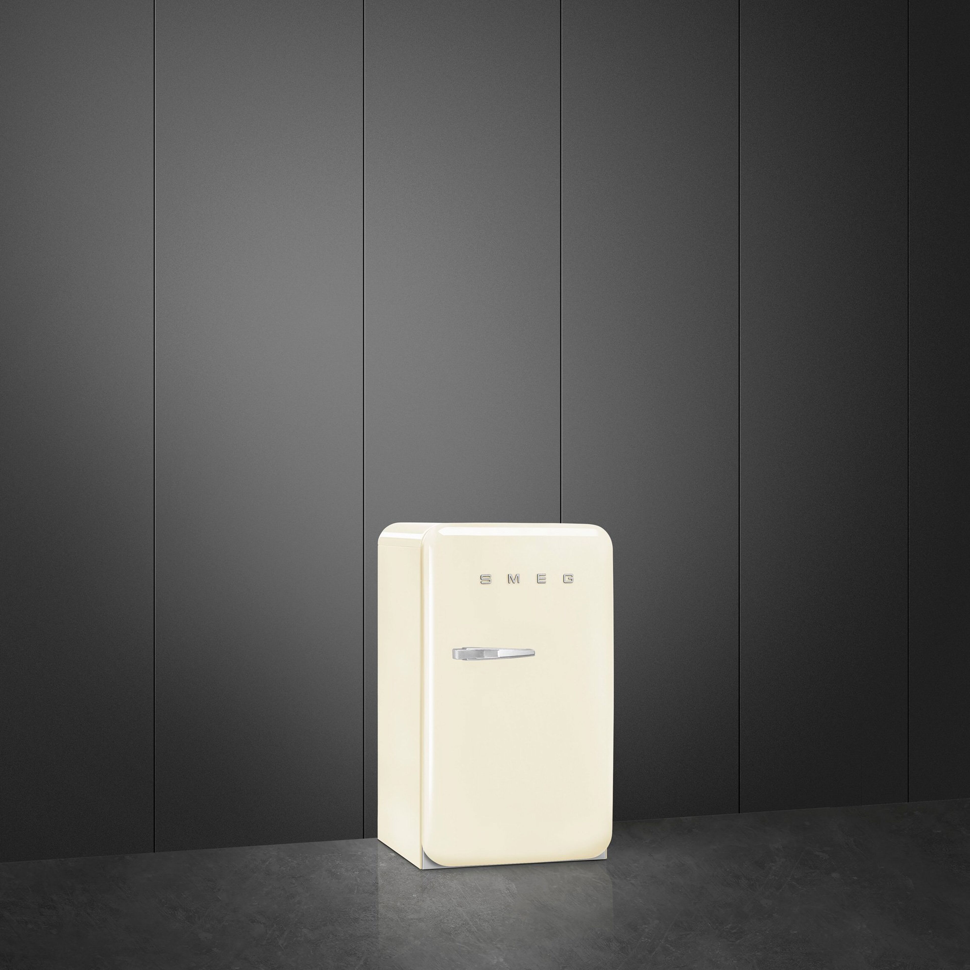 smeg-fab10ror6-koeleskab-med-fryseboks-fab10rwh6-65945-8