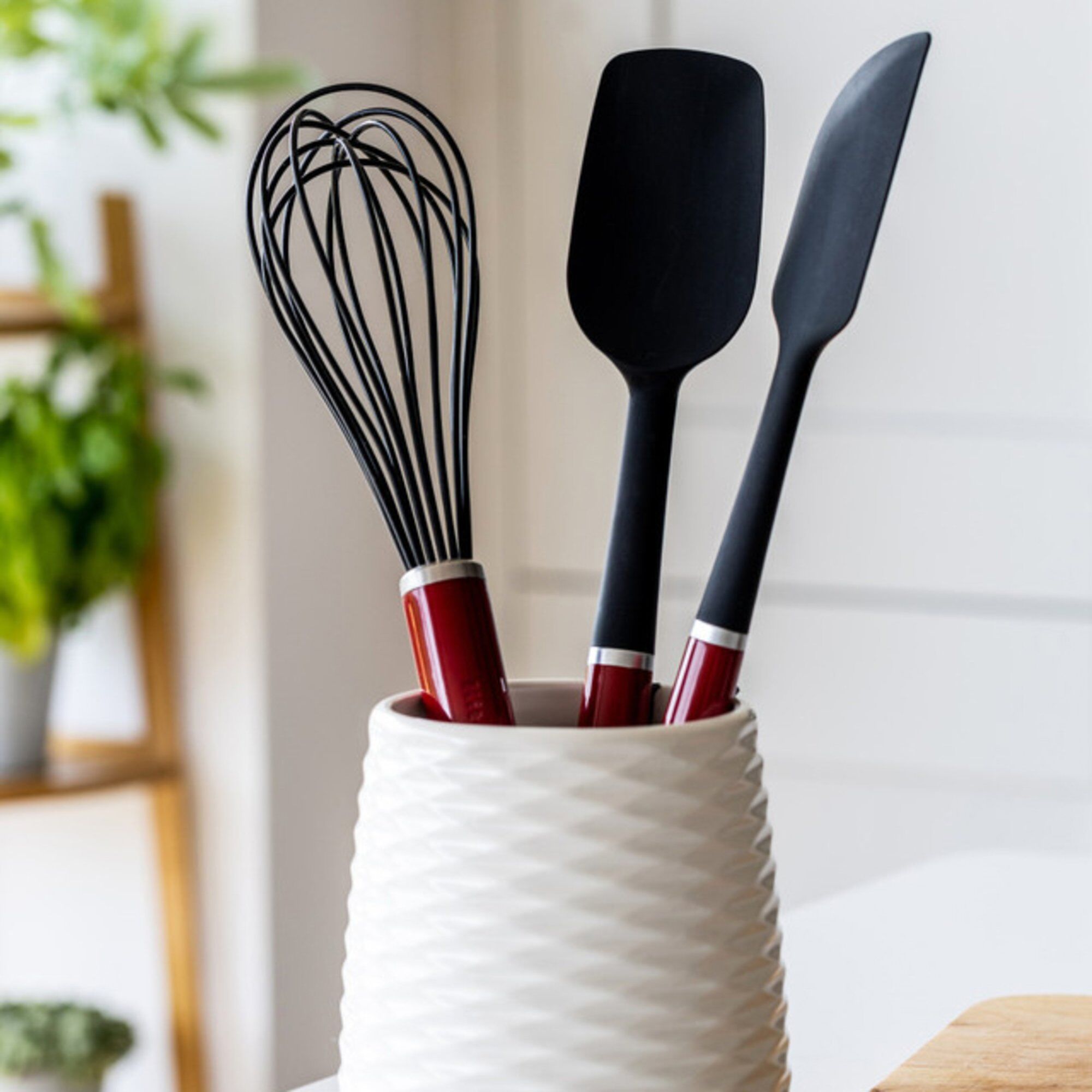 Alternativ bild 1 för KitchenAid Ballongvisp silikon, empire red