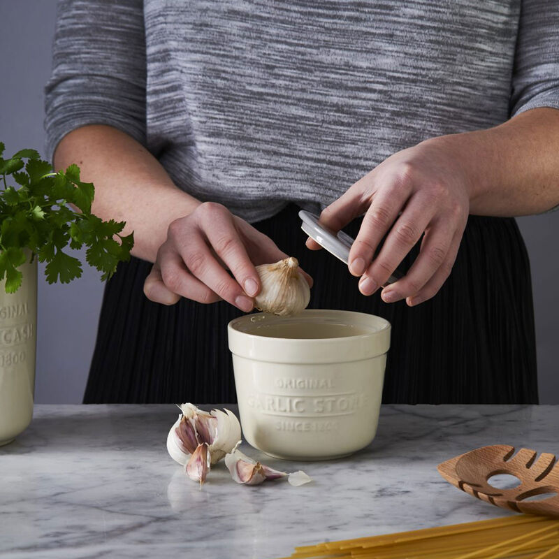 Mason Cash Valkosipulipurkki raastimella