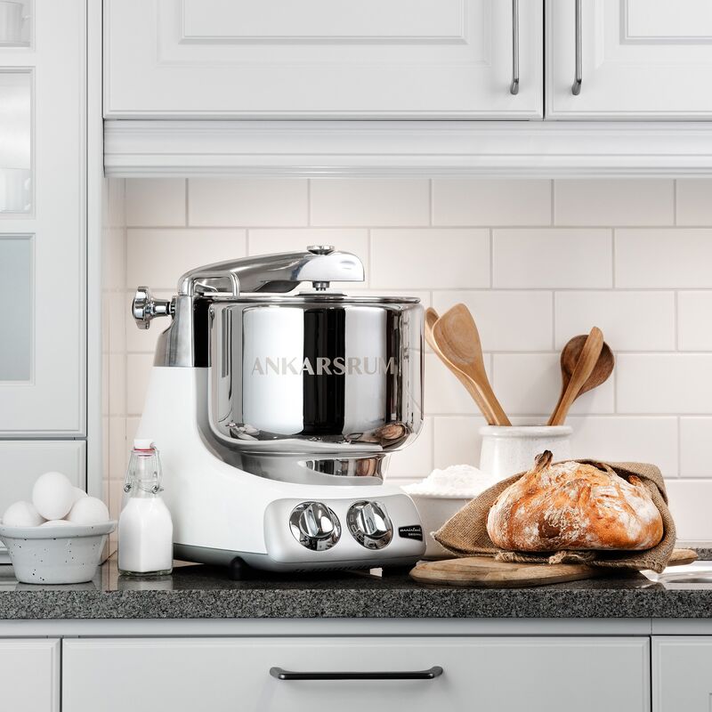 AKM 6230 -yleiskone, kiiltävä valkoinen