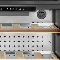 Classic sisäänrakennettava viinikaappi 45 cm 20 pulloa, ruostumaton teräs