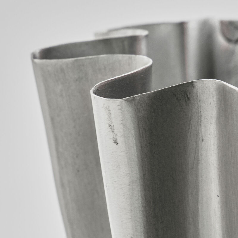 Flood Maljakko, harjattu hopea