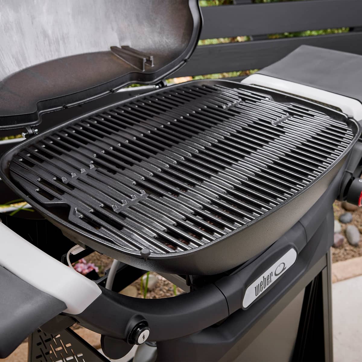 Q3200N+ Gasgrill med vogn