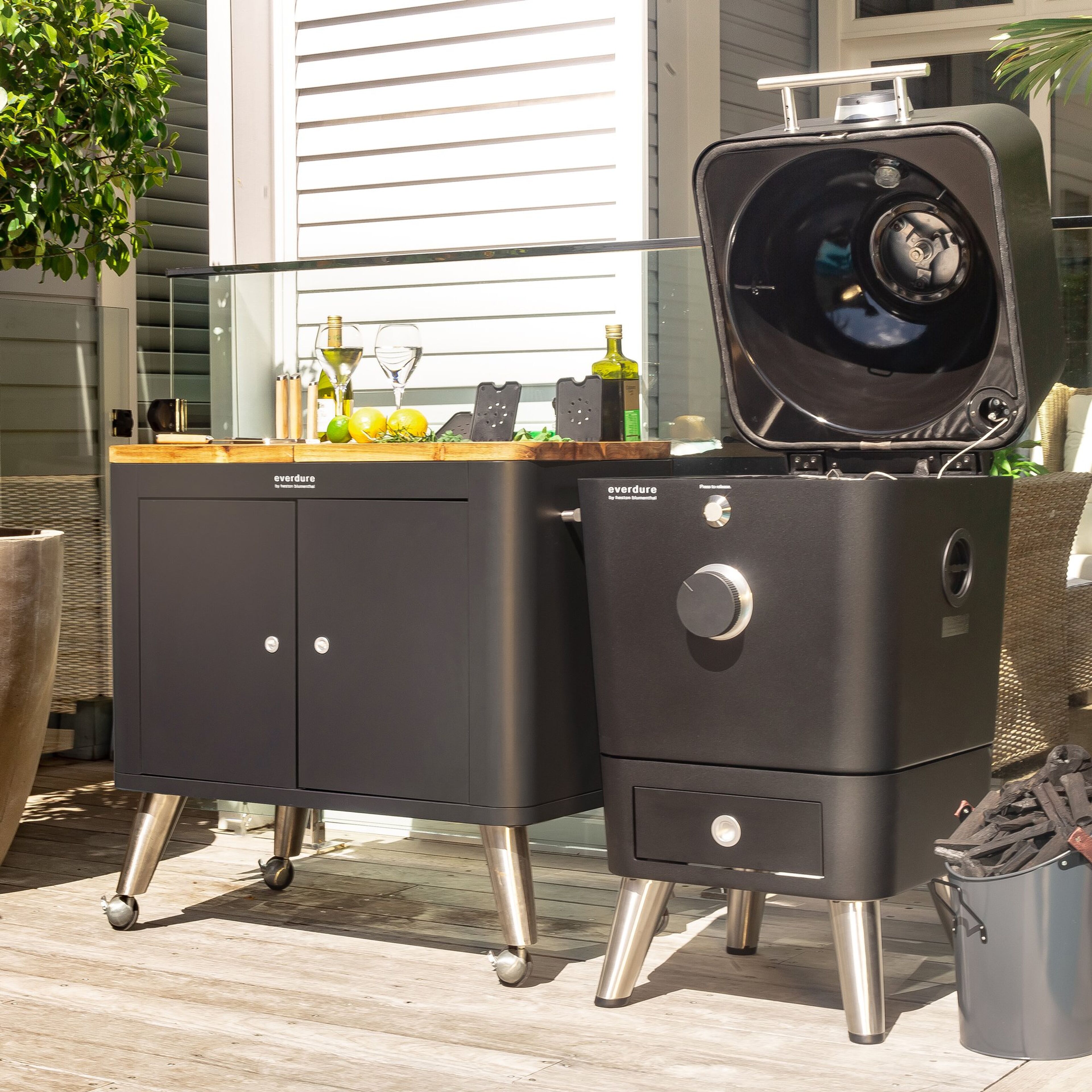 everdure-4k-kulgrill-sort-34820027-46157-5