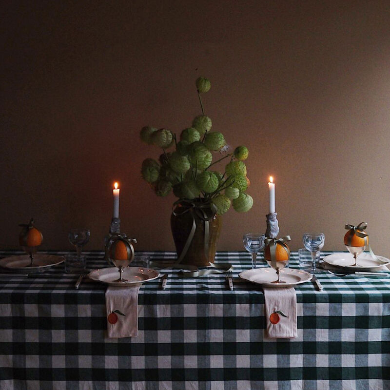 Elsa bordsduk 180×145 cm, grön/beige