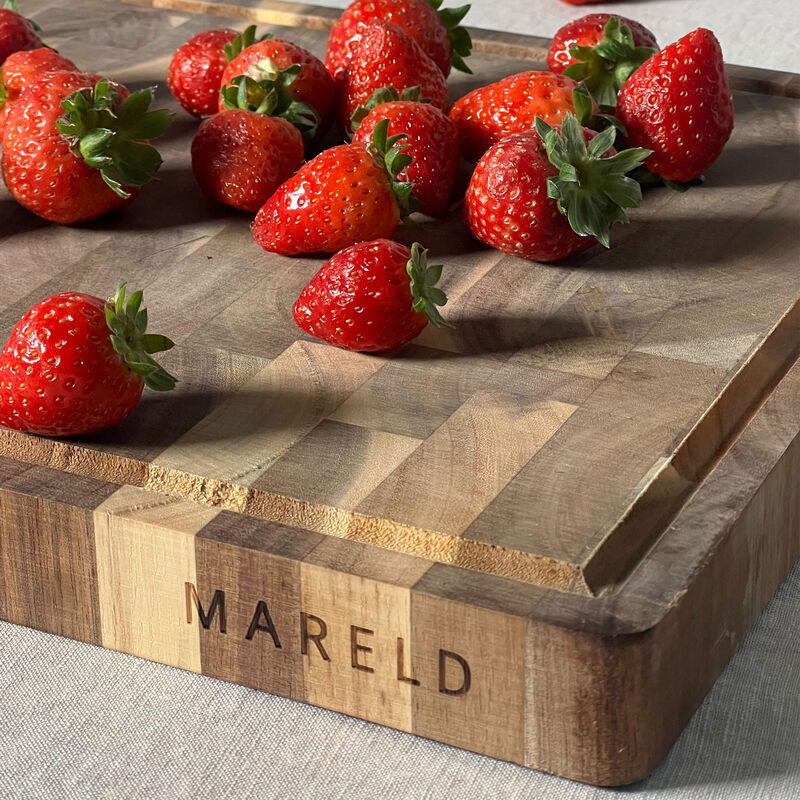 Skärbräda L 48x32x3,5 cm, akaciaträ