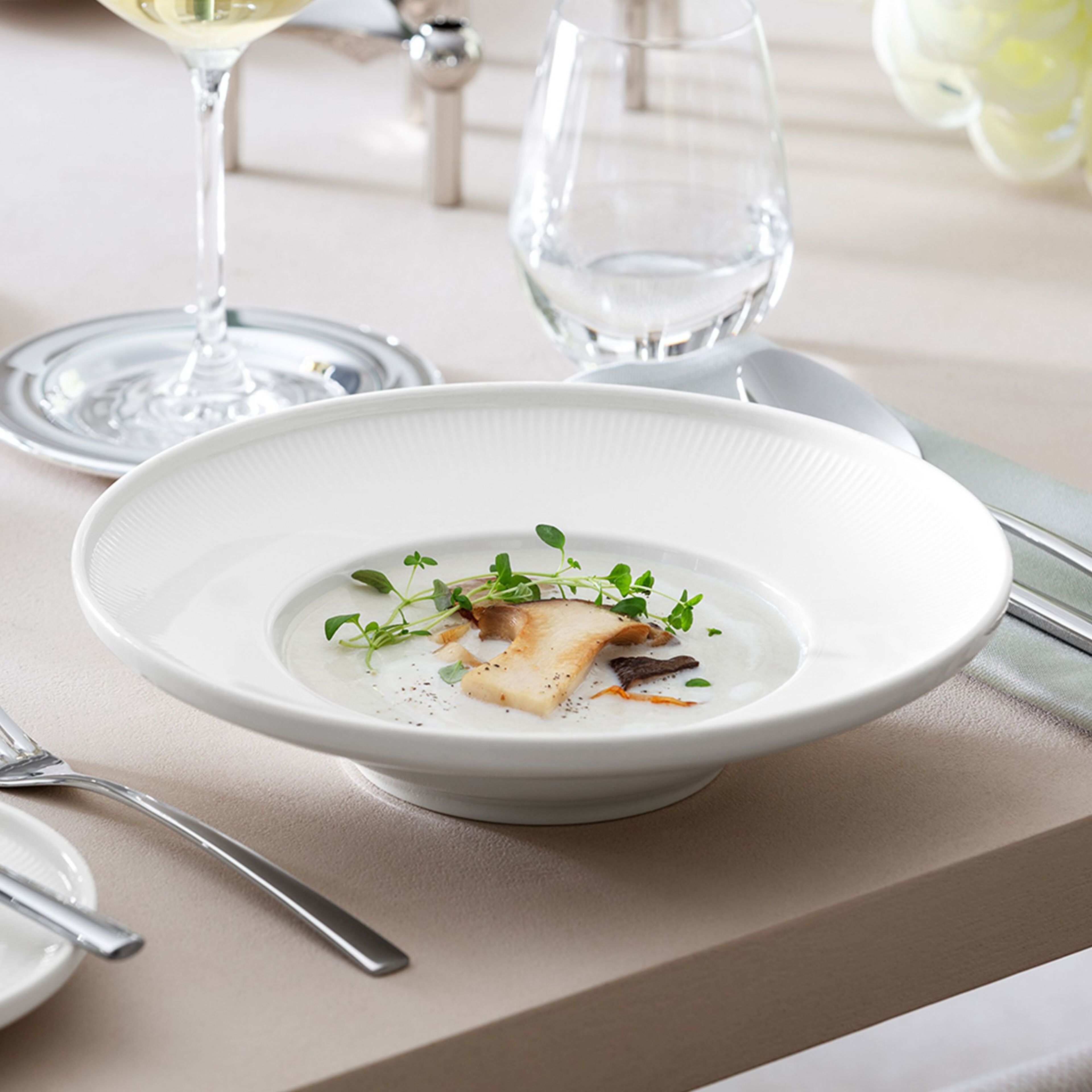 villeroy-boch-afina-dyb-tallerken-oe25-1042932702-63559-2