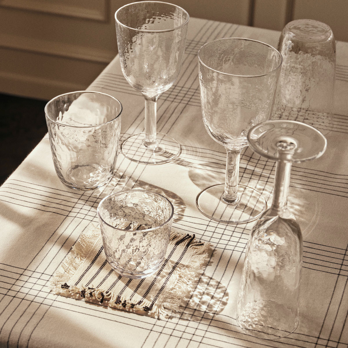 Hamret champagneglass, klart