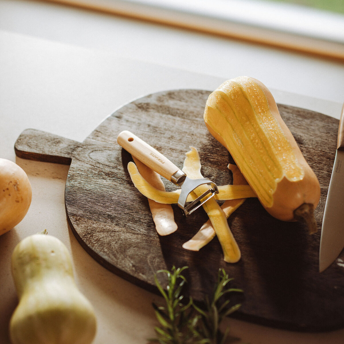 Folken Y-skræller med bevægelig blad 15 cm