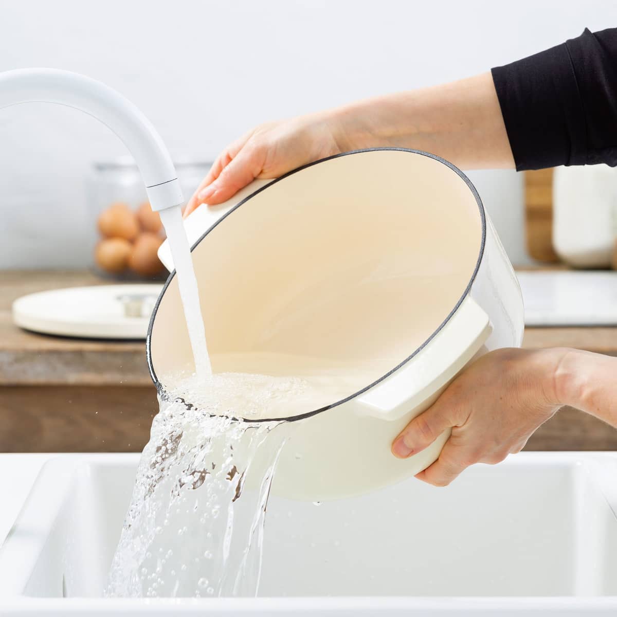 Gjutjärnsgryta 22 cm/3,3 liter, almond cream
