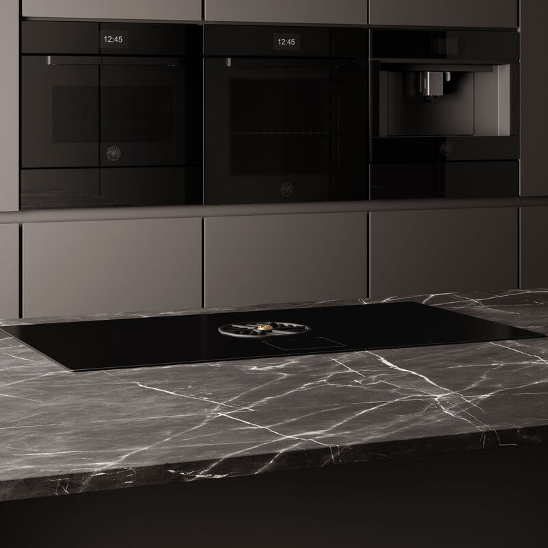 FMOD6117PTB3 Modern inbyggnadsugn med pyrolys 80 liter, svart