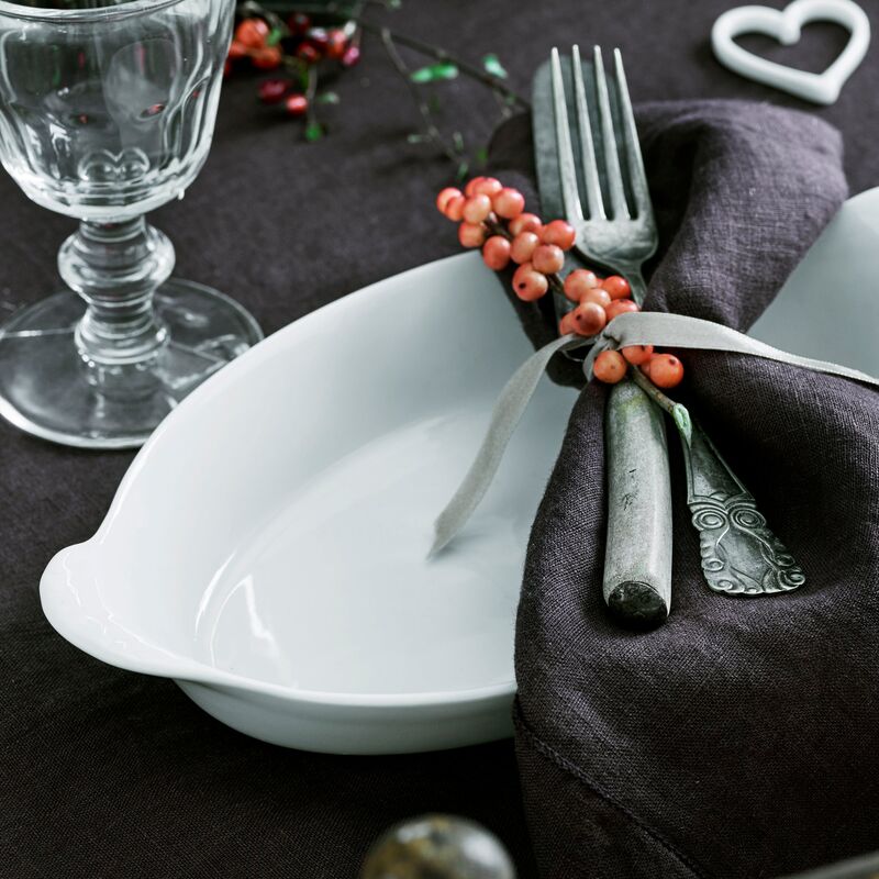 Oval serveringstallerken nr. 8, 23 cm.