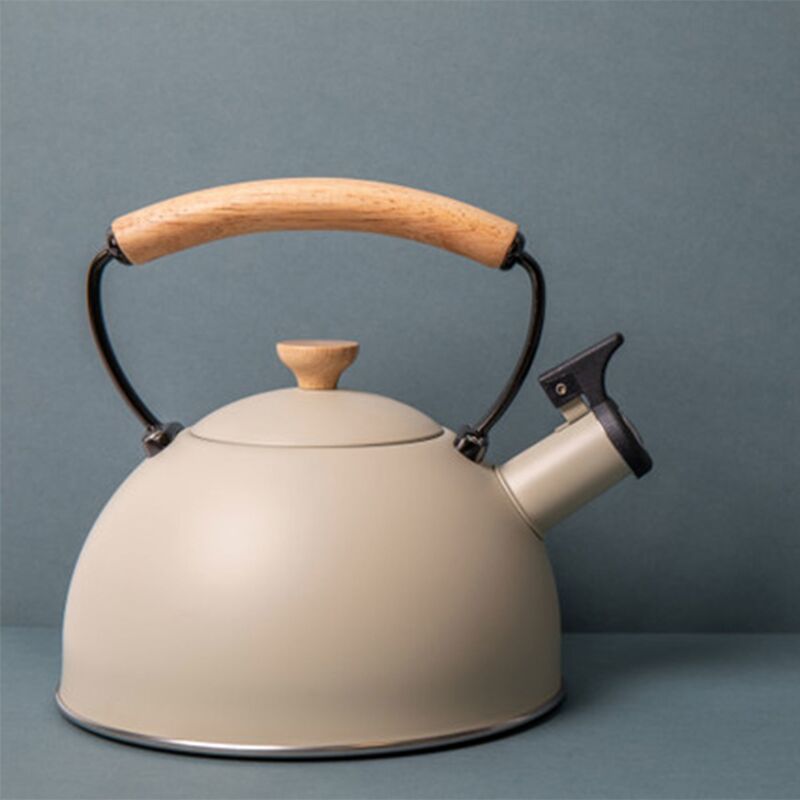 Fløjtekedel med træhåndtag, creme