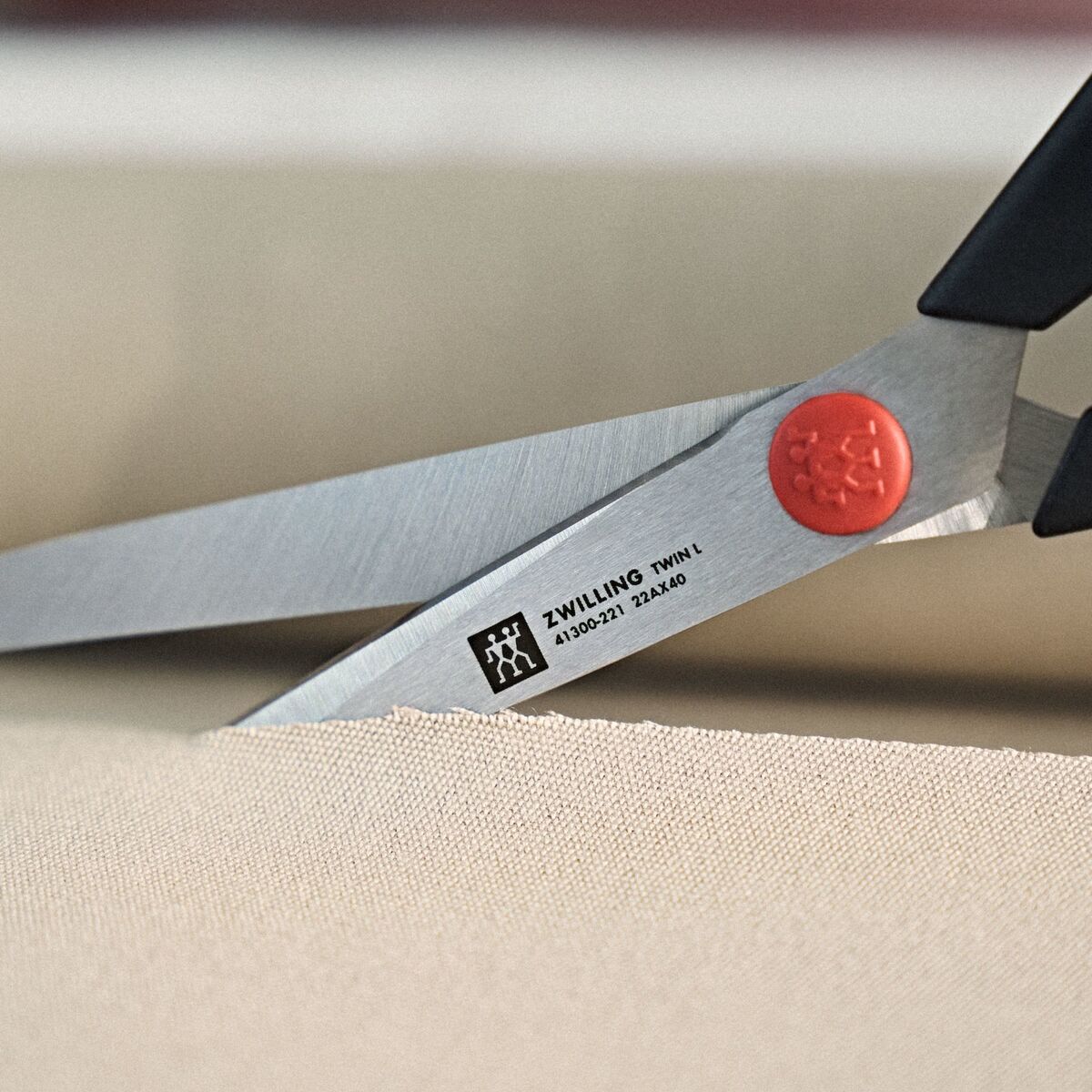 TWIN L-serien skræddersaks 22 cm