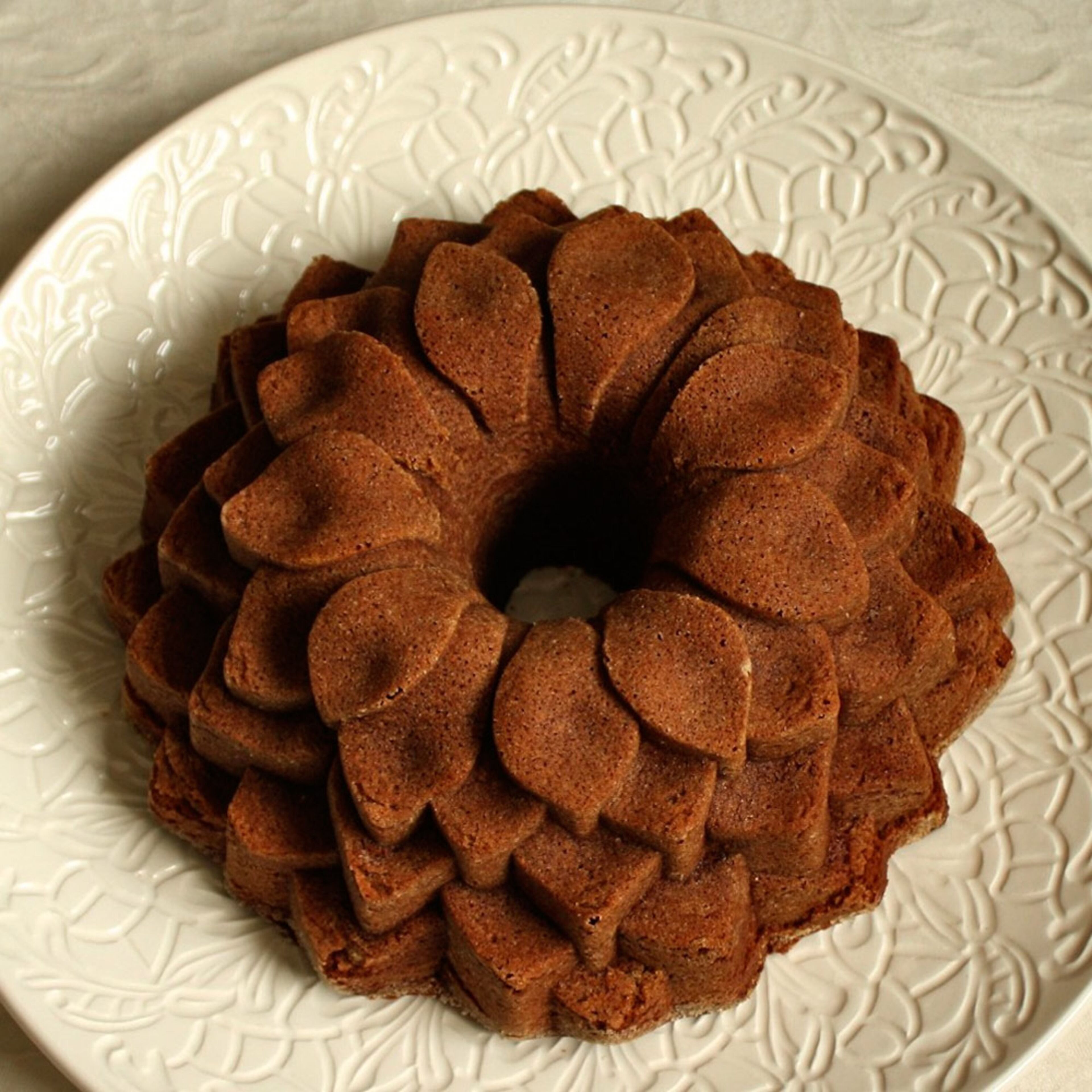 nordic-ware-blossom-bundt-bageform-nw87537-19415-2