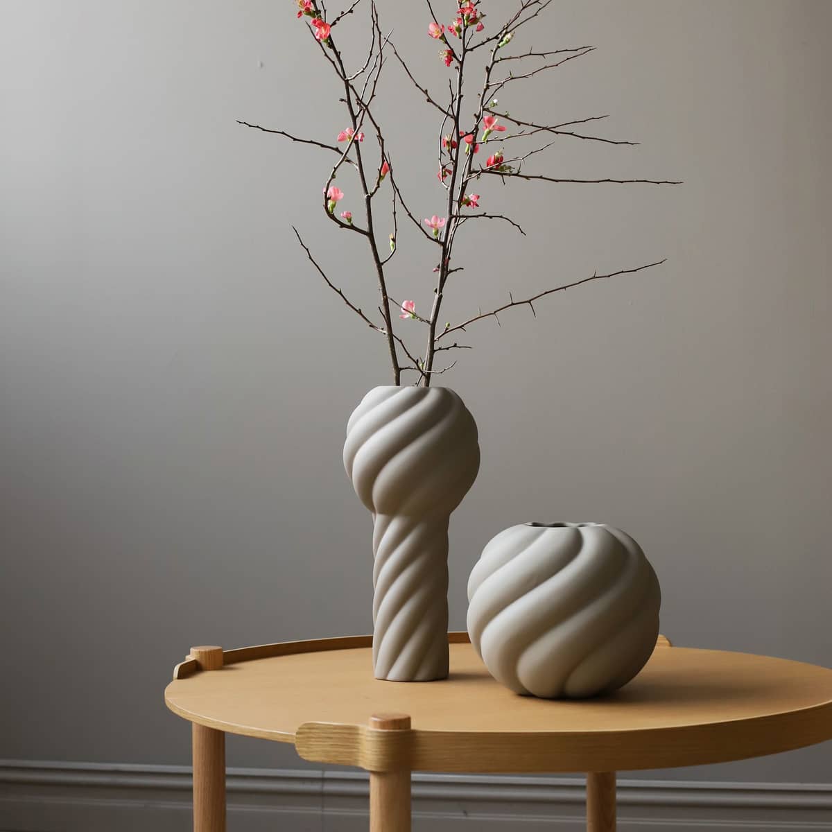 Twist Pillar vas 34 cm, sand