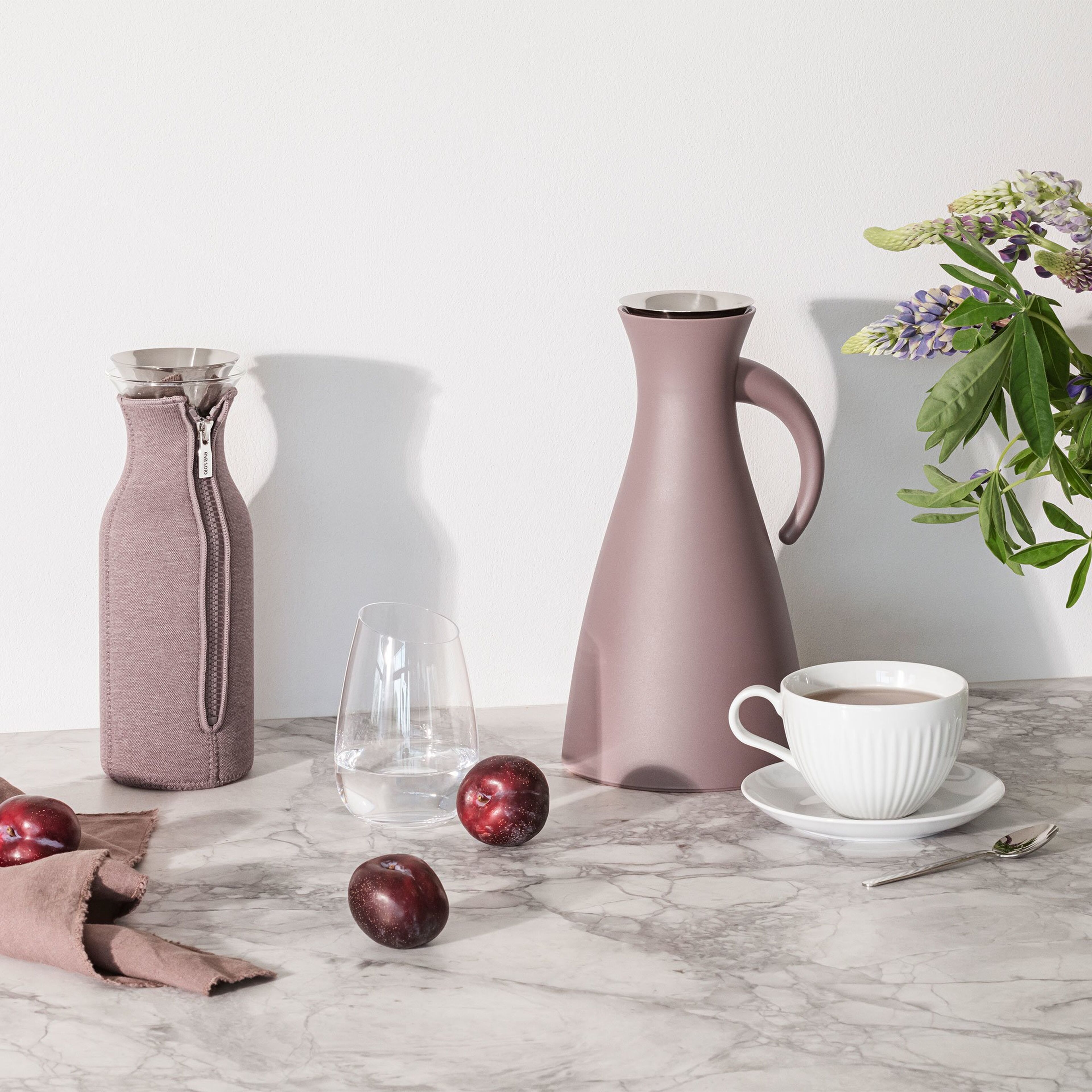 eva-solo-koeleskabskaraffel-med-vippelaag-1-liter-vintage-brown-568011-64635-2