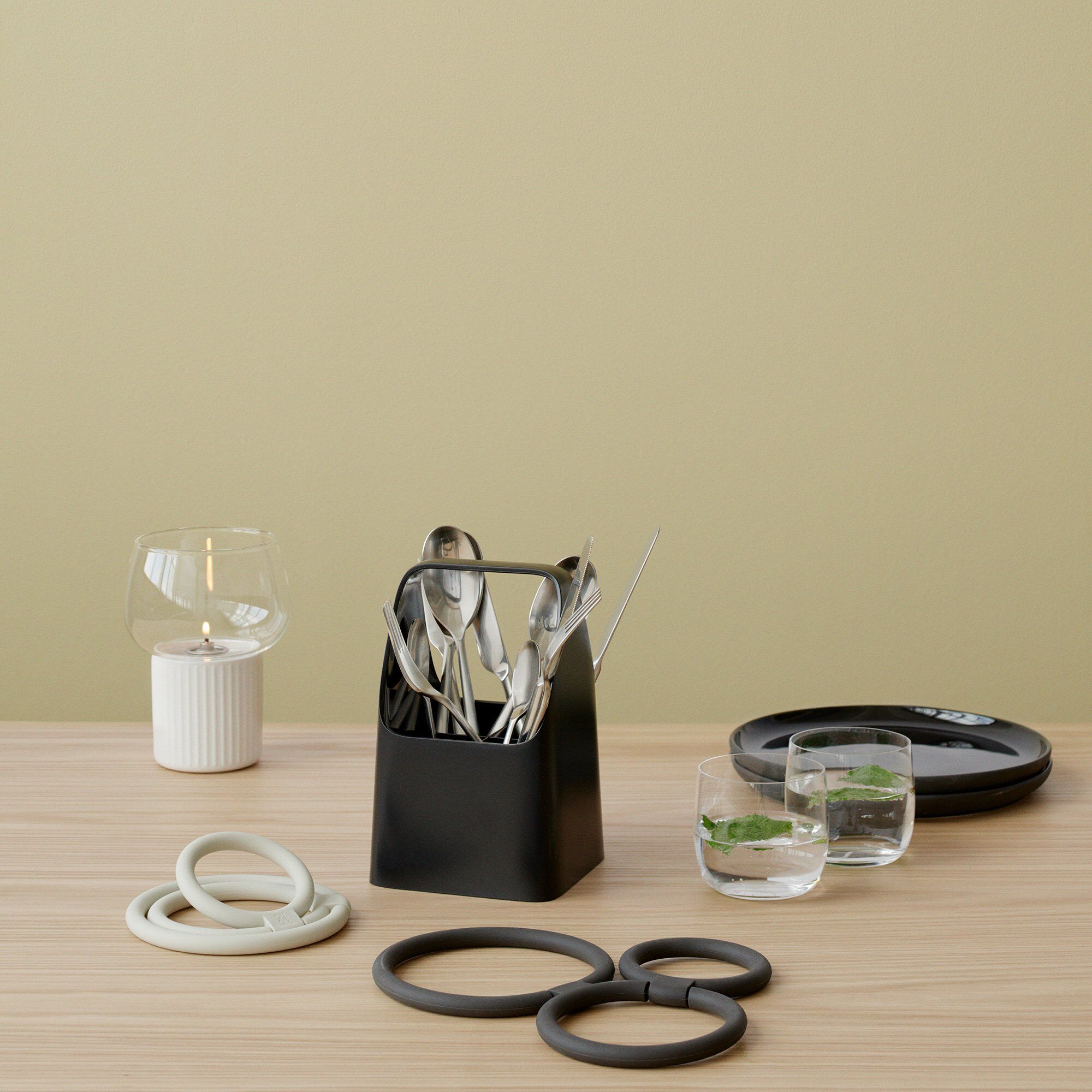 Alternativ bild 1 för Stelton Circles Grytunderlägg, Light Grey