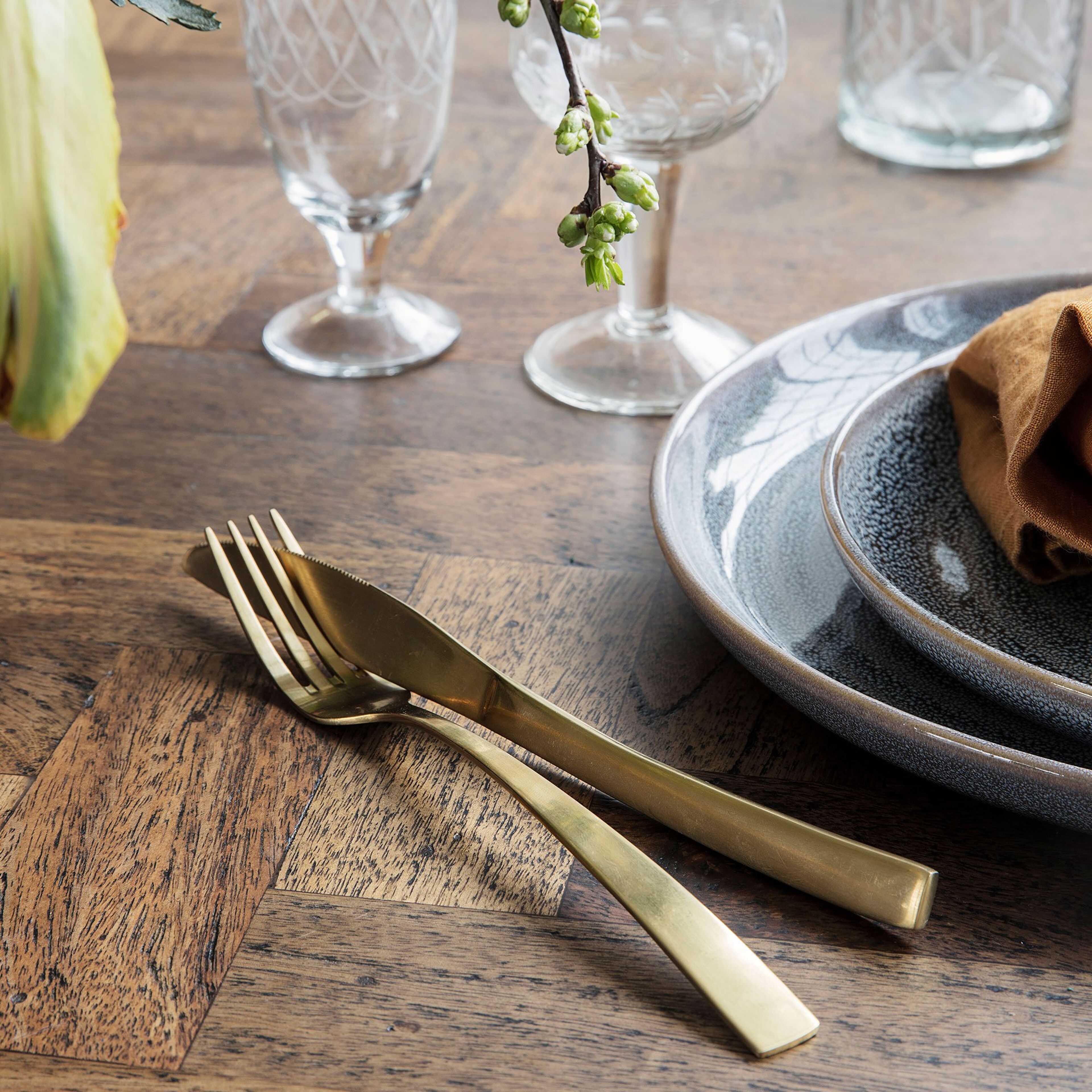 Guld bestik sæt 16 dele, guld